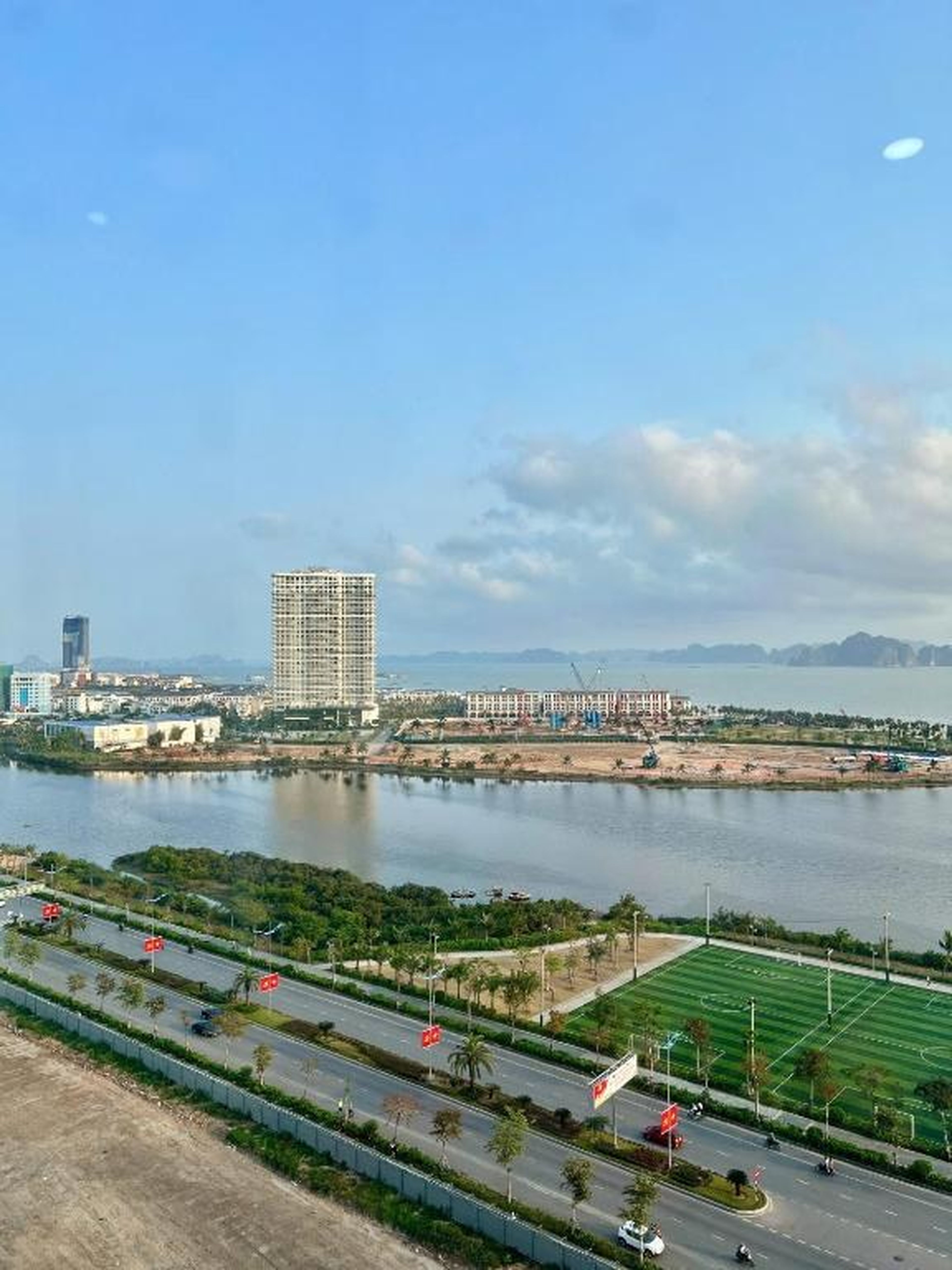 Greenbay Premium Hạ Long bay-Apart service - Hình 10