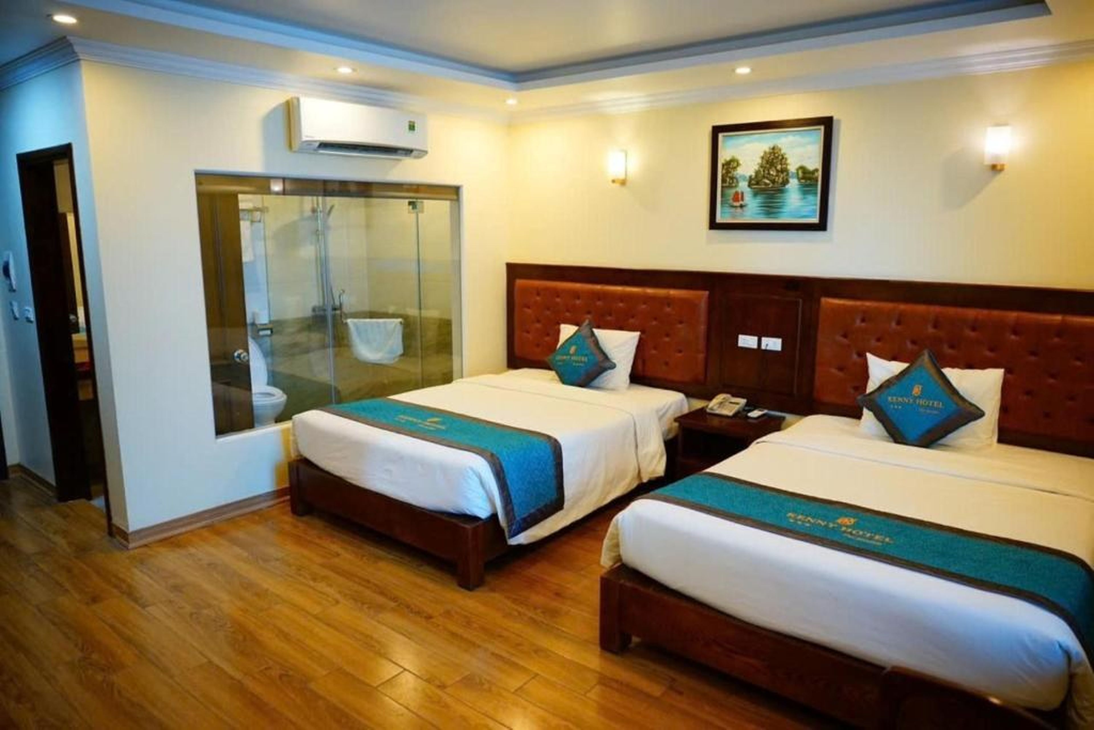Kenny Hotel Ha Long - Hình 13
