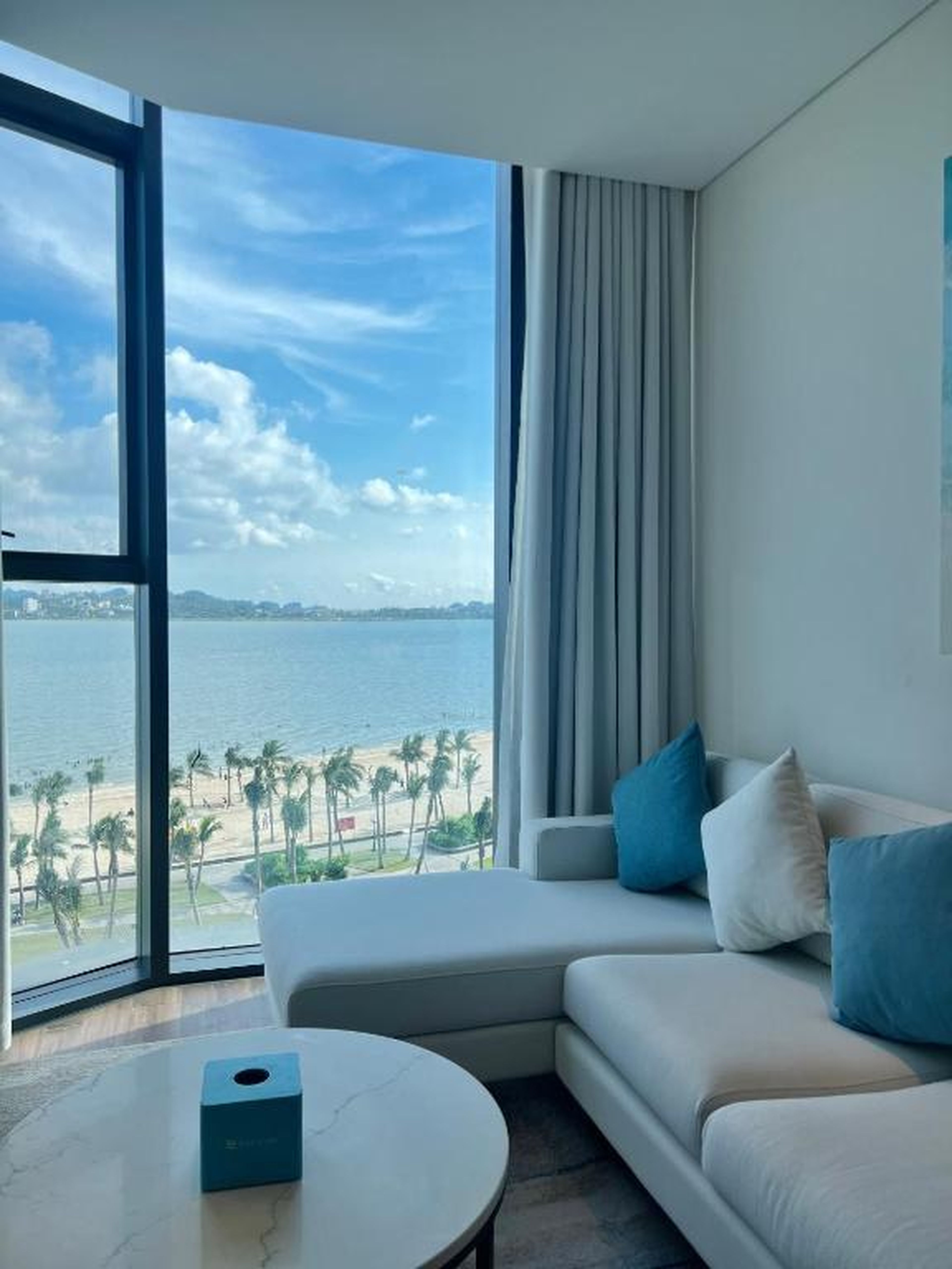 À La Carte Ha Long Studio Apartment- Sea View Room - Hình 2