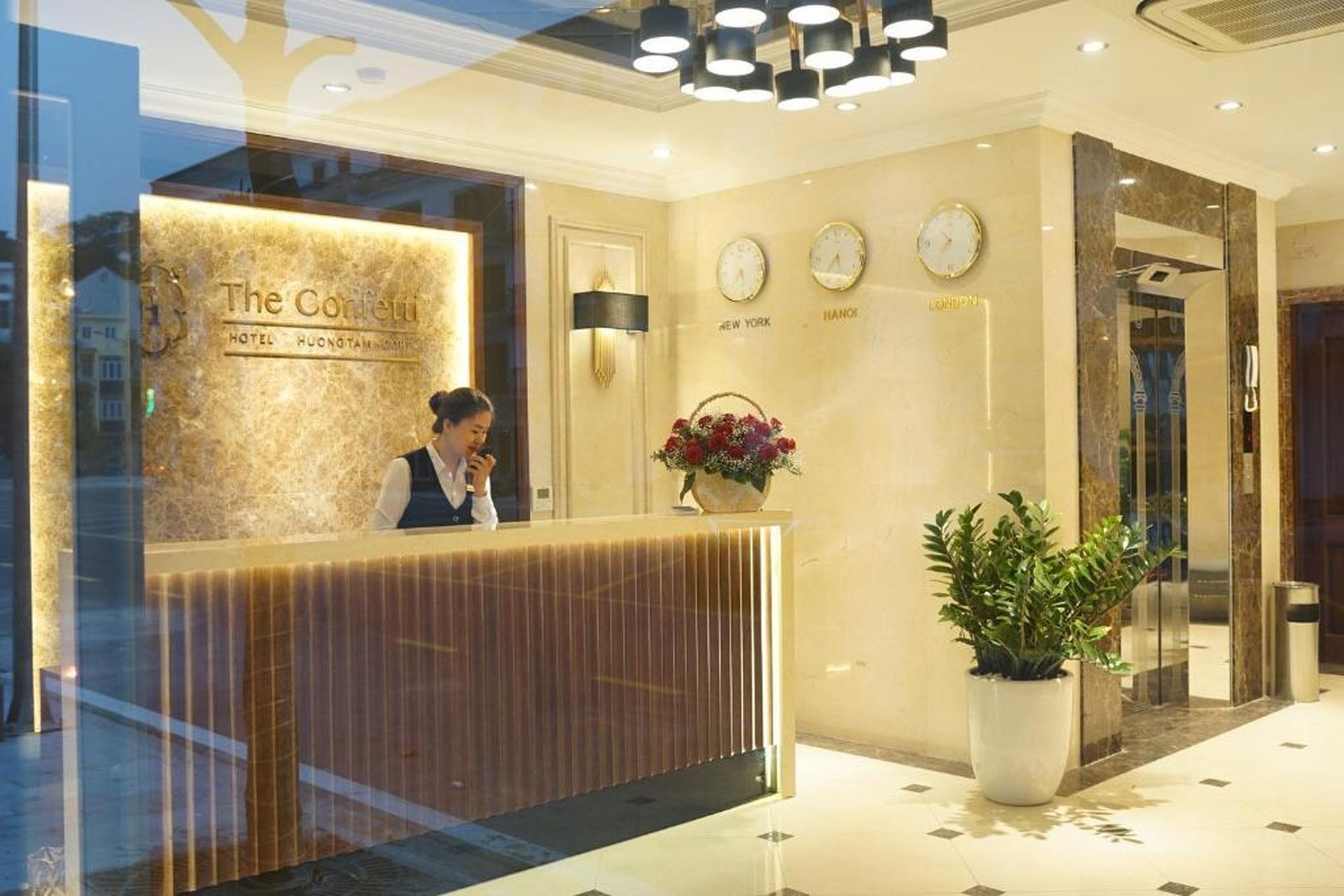 The Confetti Hotel Ha Long - Hình 33