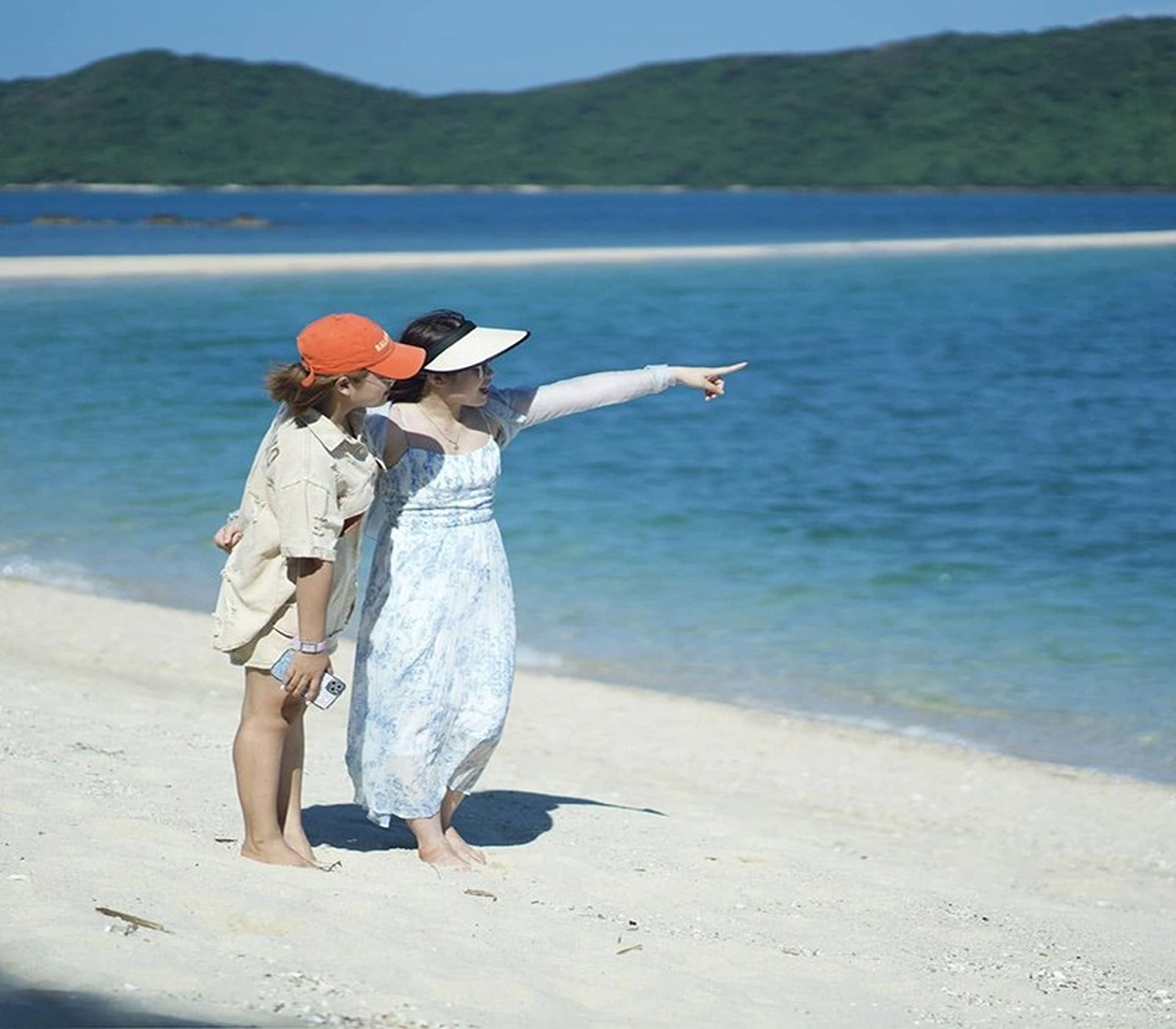 Kinh nghiệm du lịch bãi biển Hồng Vàn chi tiết - Hình 3