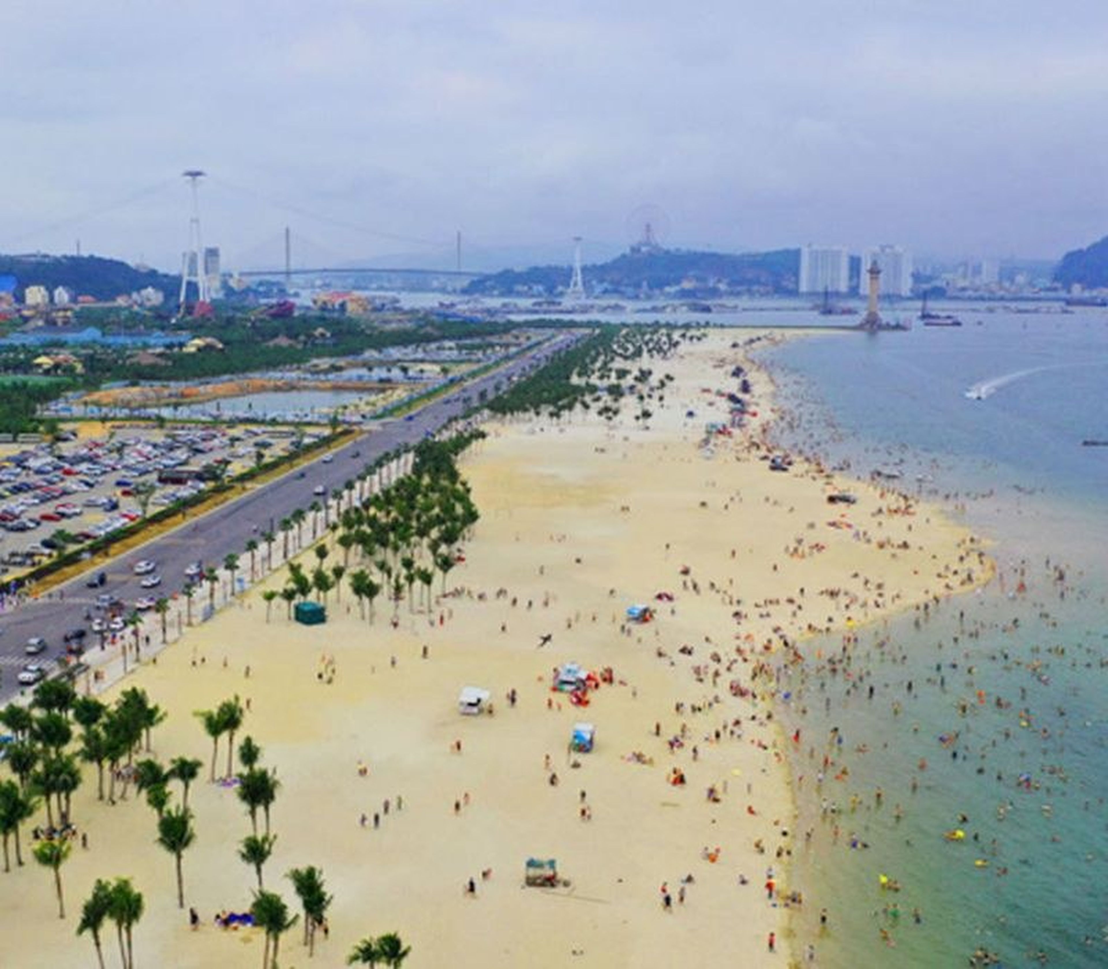 Top 10 bãi biển Hạ Long đẹp nhất bạn không nên bỏ lỡ - Hình 3