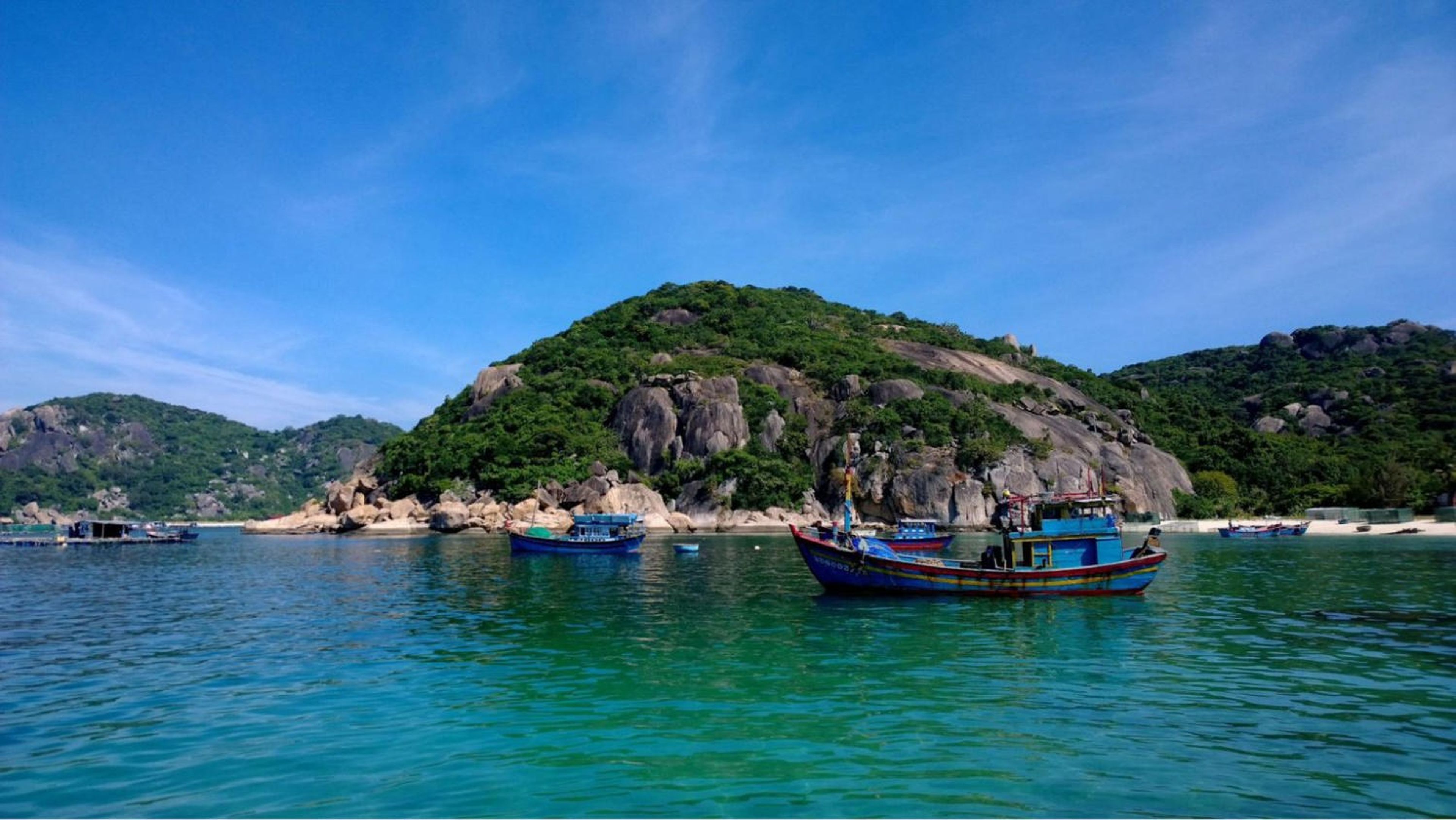 Discover Ngoc Vung Island: Peaceful Yet Remarkably Captivating - Hình 9