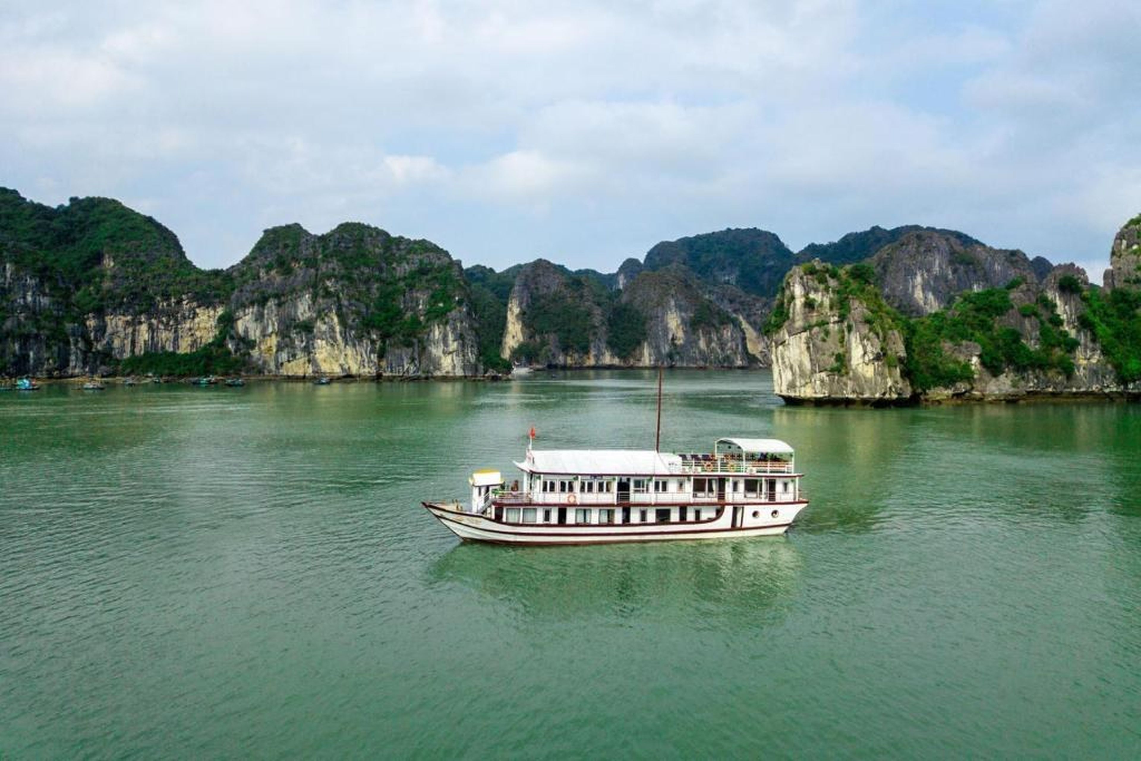 Cozy Bay Classic Cruise - Hình 34