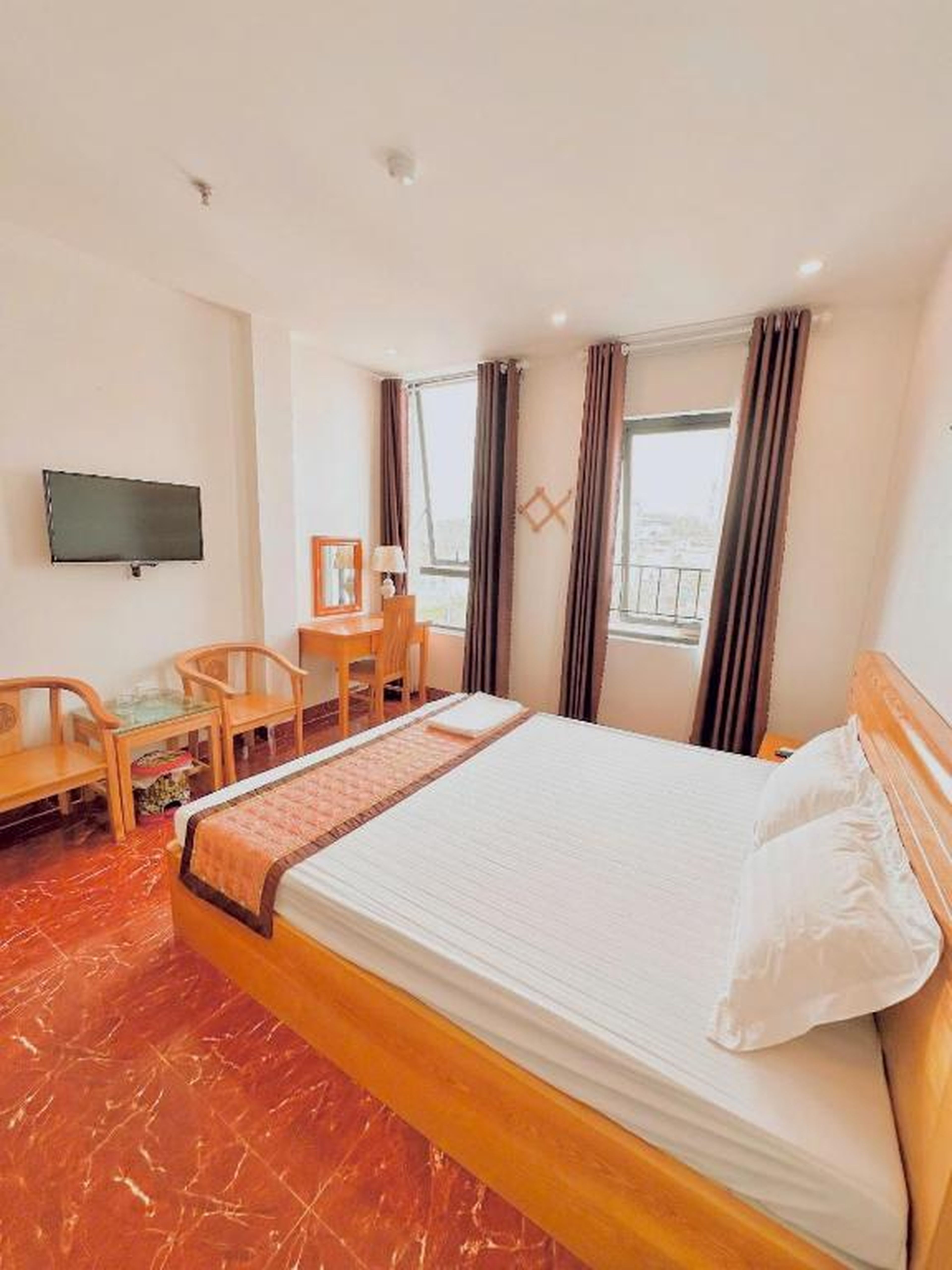 Khách sạn Thuấn Huệ - Hình 12
