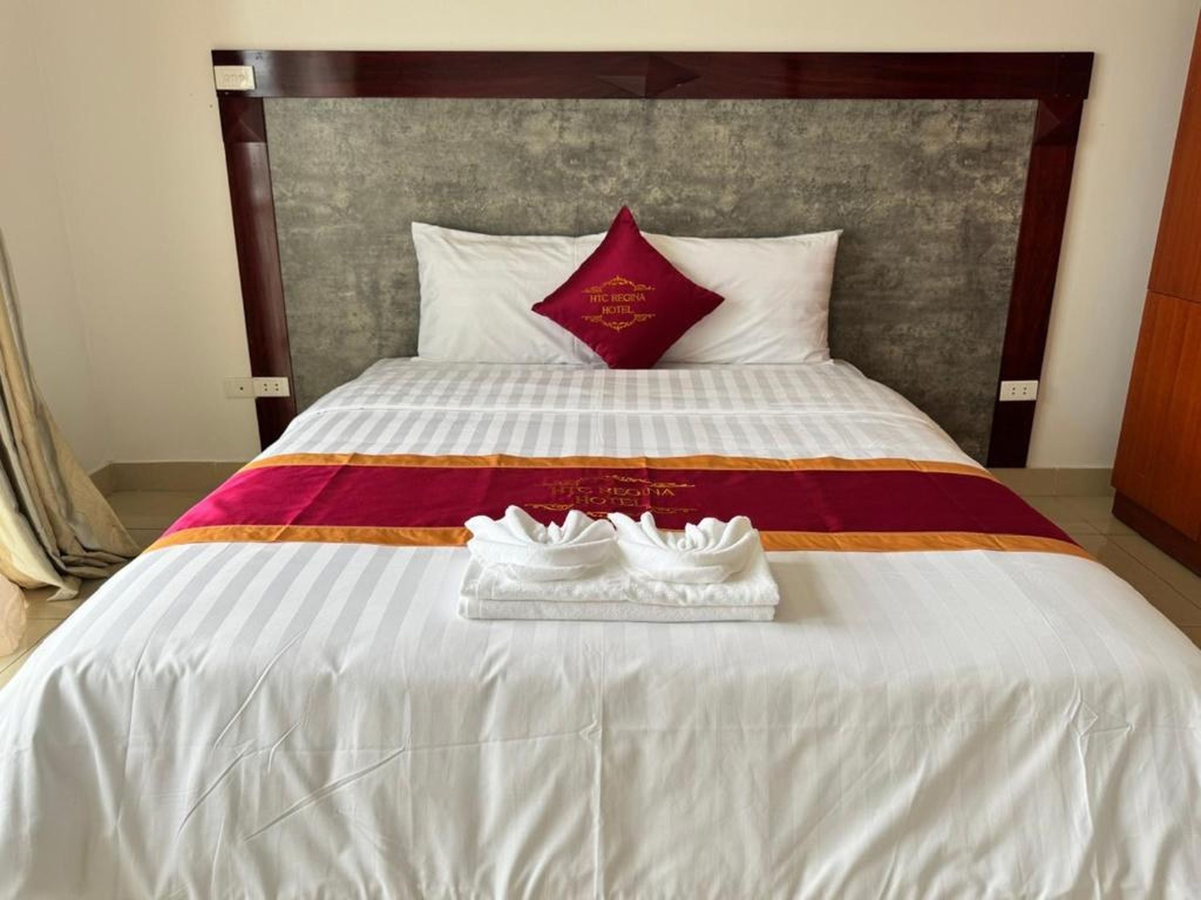 Htc regina hotel - Hình 12
