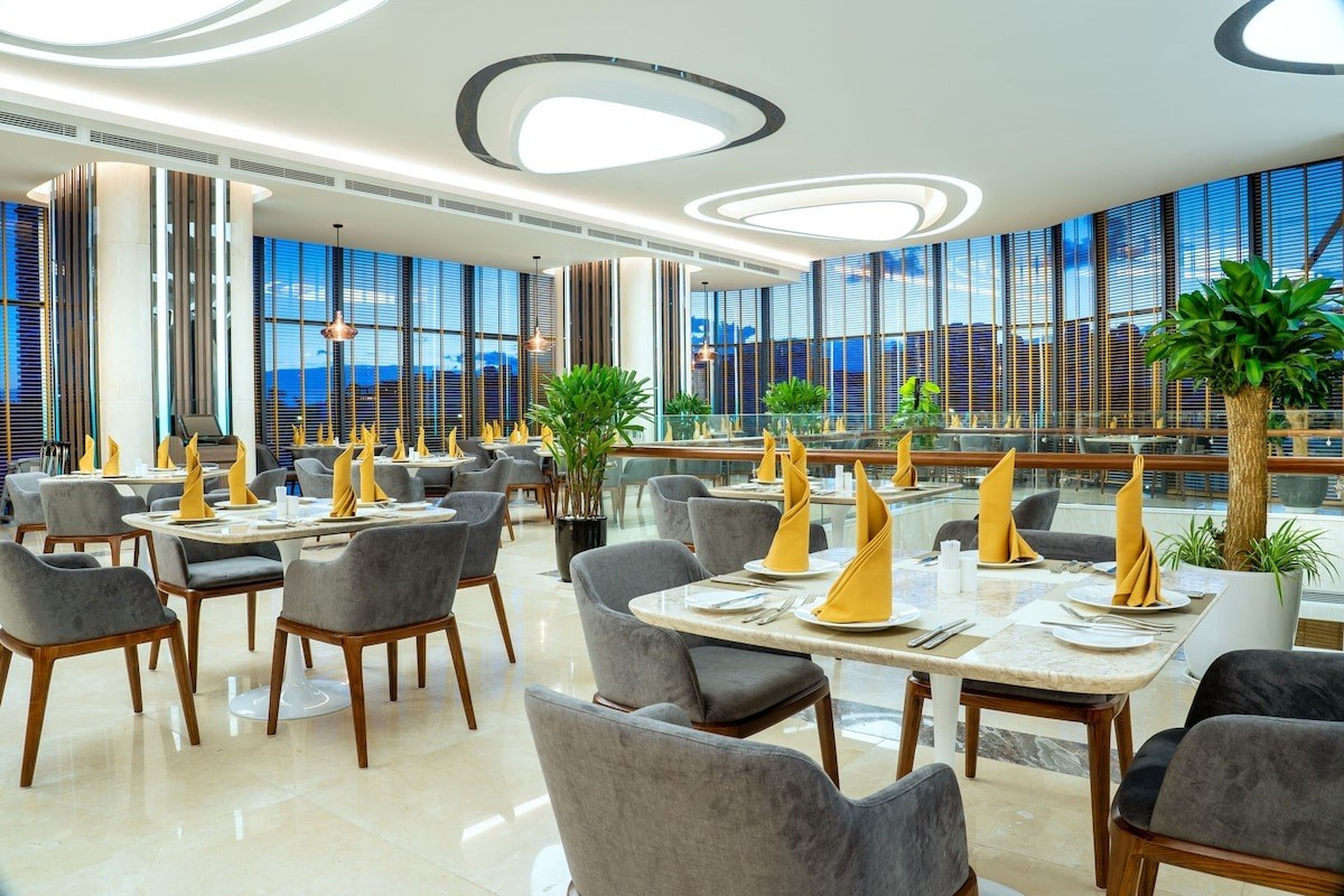 Top 8 khách sạn – khu resort Hạ Long cao cấp ở Bãi Cháy cho kỳ nghỉ bên vịnh thiên đường - Hình 20