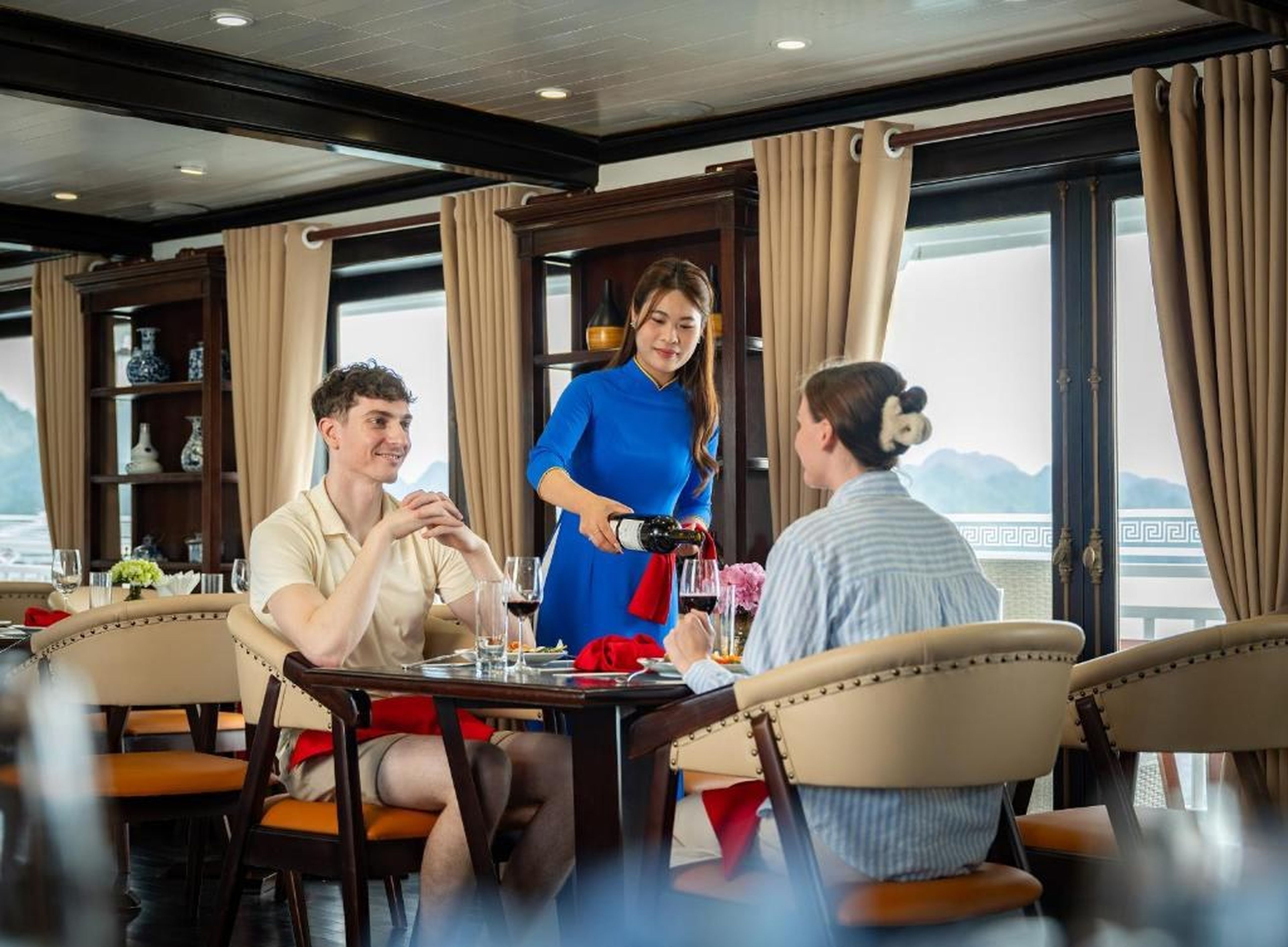 Cozy Bay Grand Cruise - Hình 23