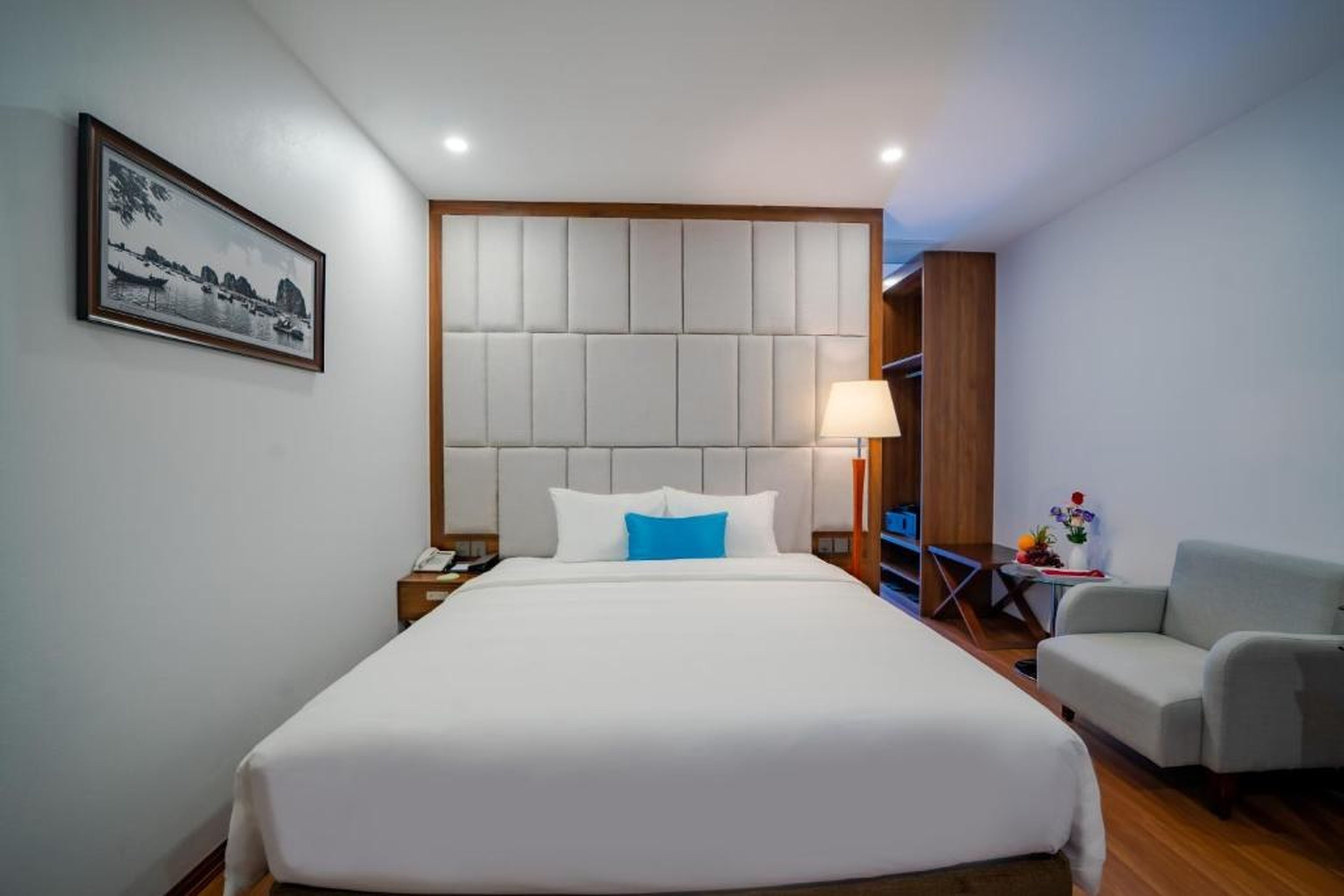Paddington Hotel Halong Bayview - Hình 24