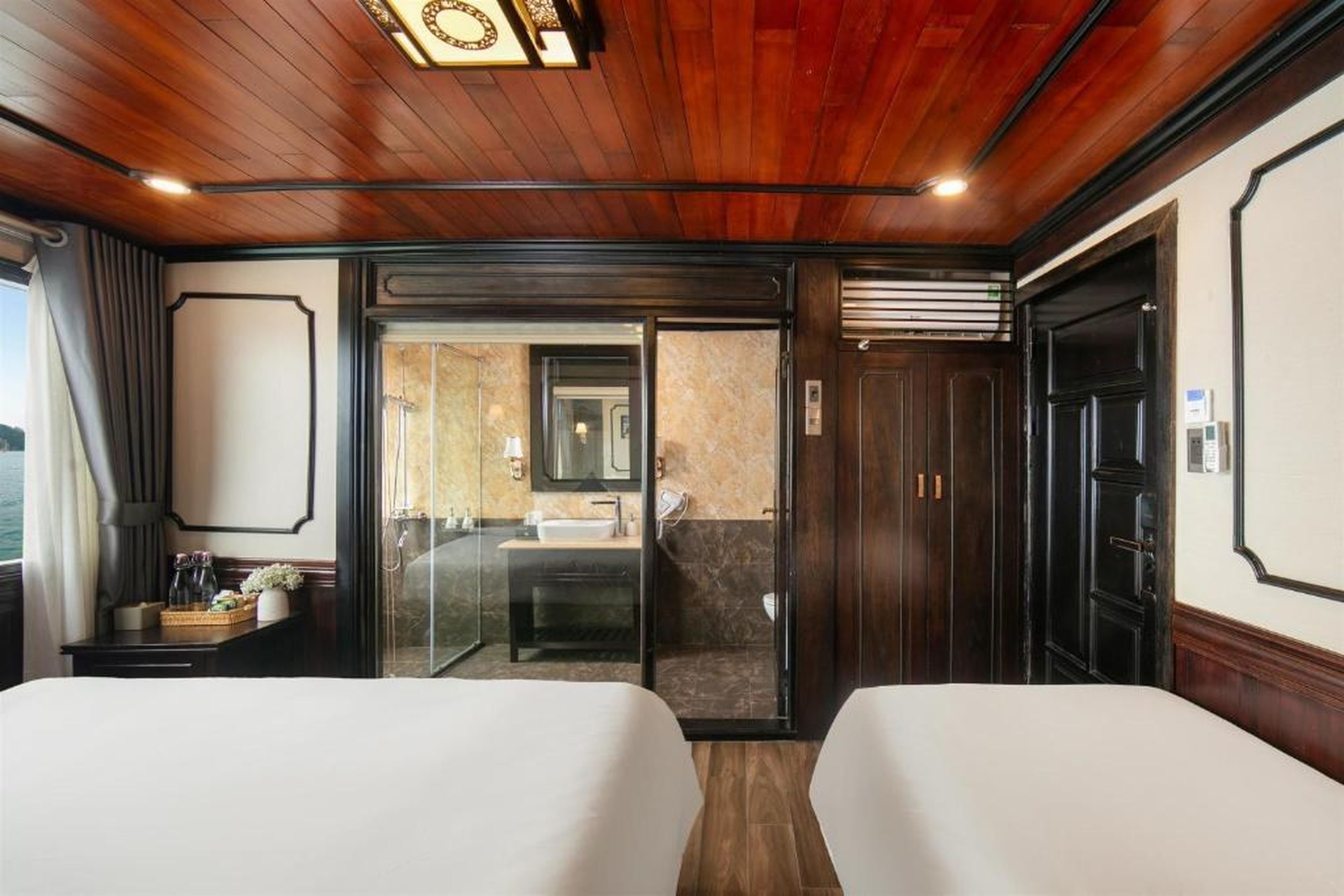 Star Boutique Cruise - Hình 16