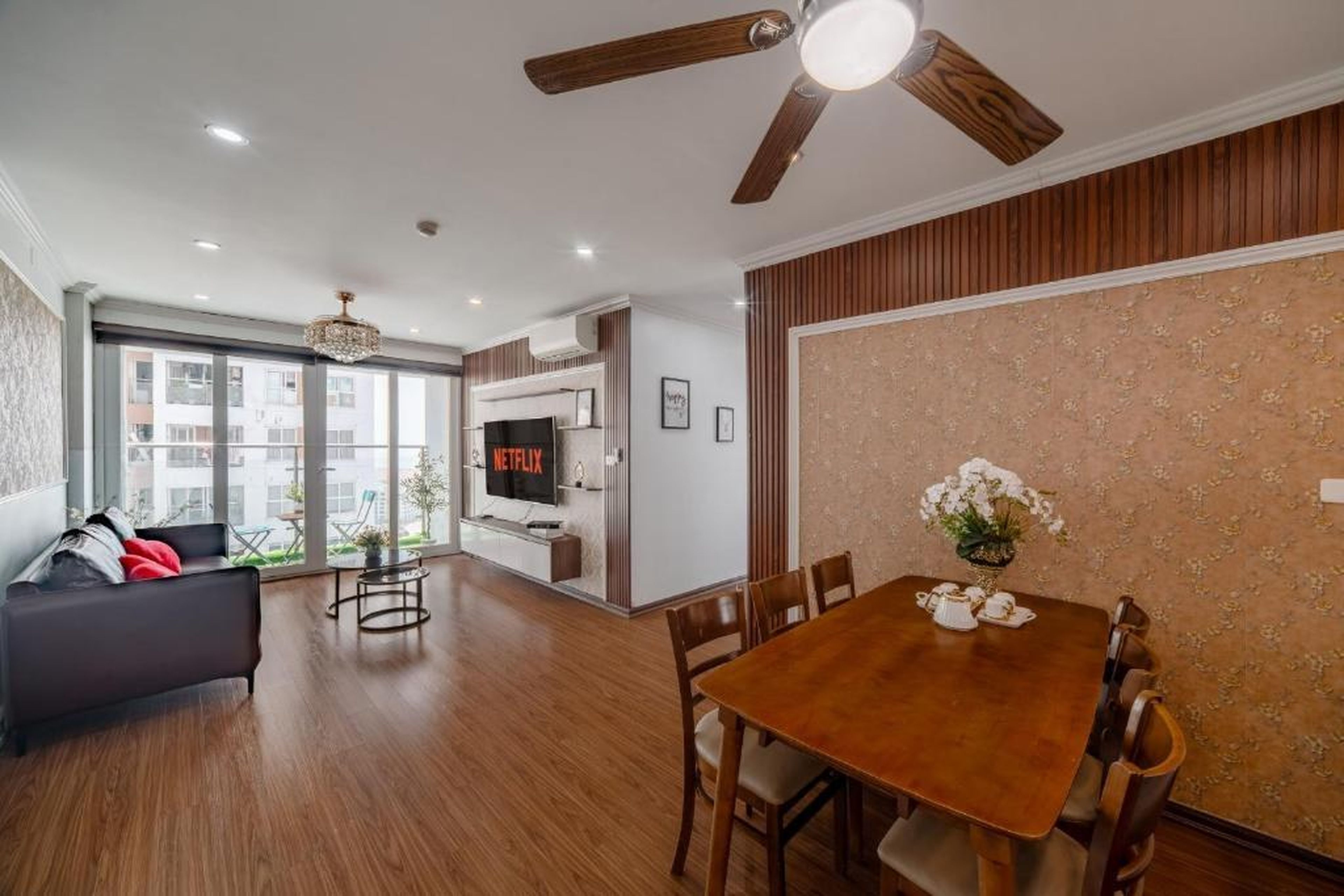 Three-bedroom house with sea view - Hình 22