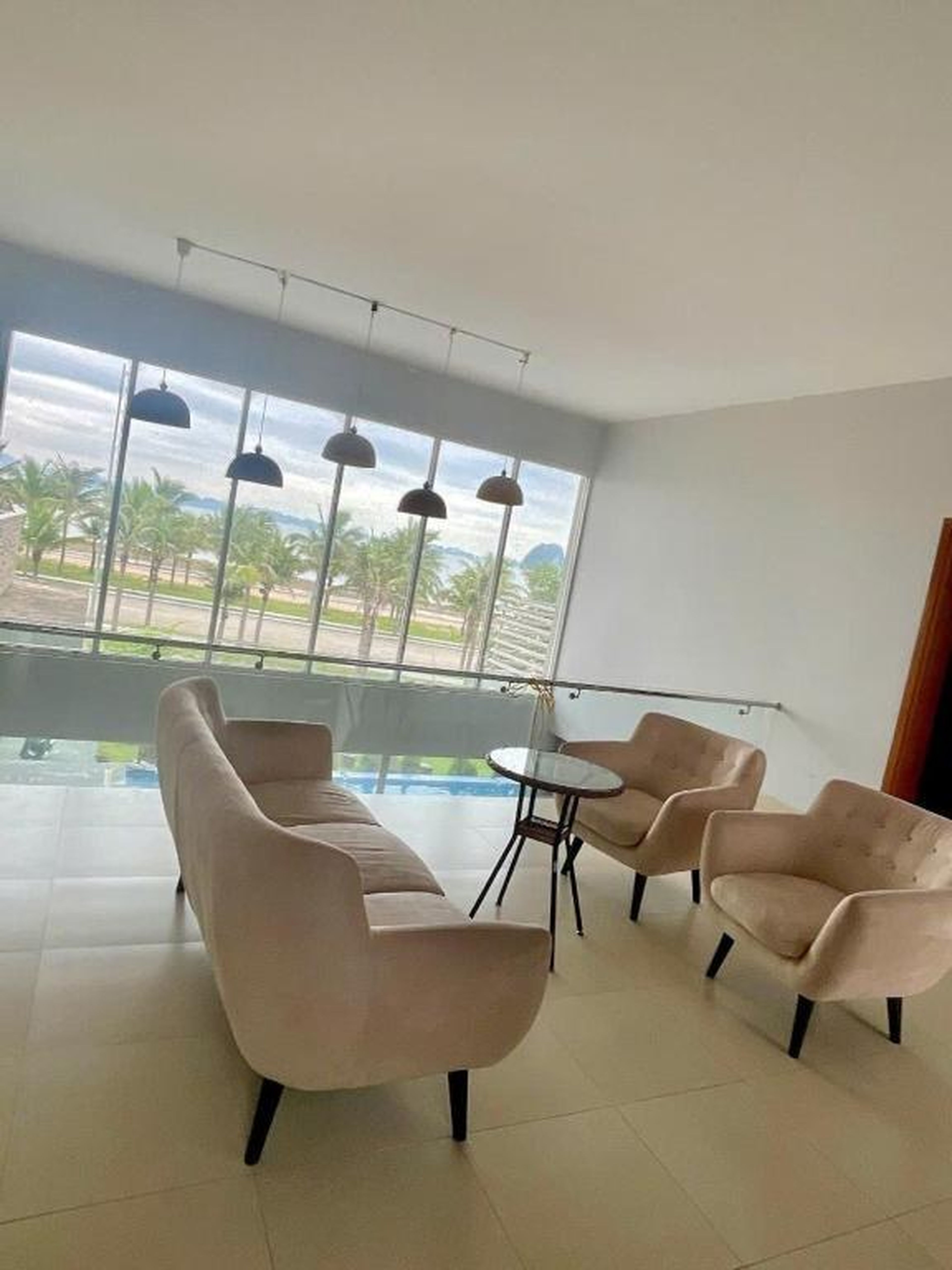 Chuỗi villa mặt biển Tuần Châu - Hạ Long 9 ngủ siêu rộng - sát biển - bể bơi - nướng BBQ - Hình 12