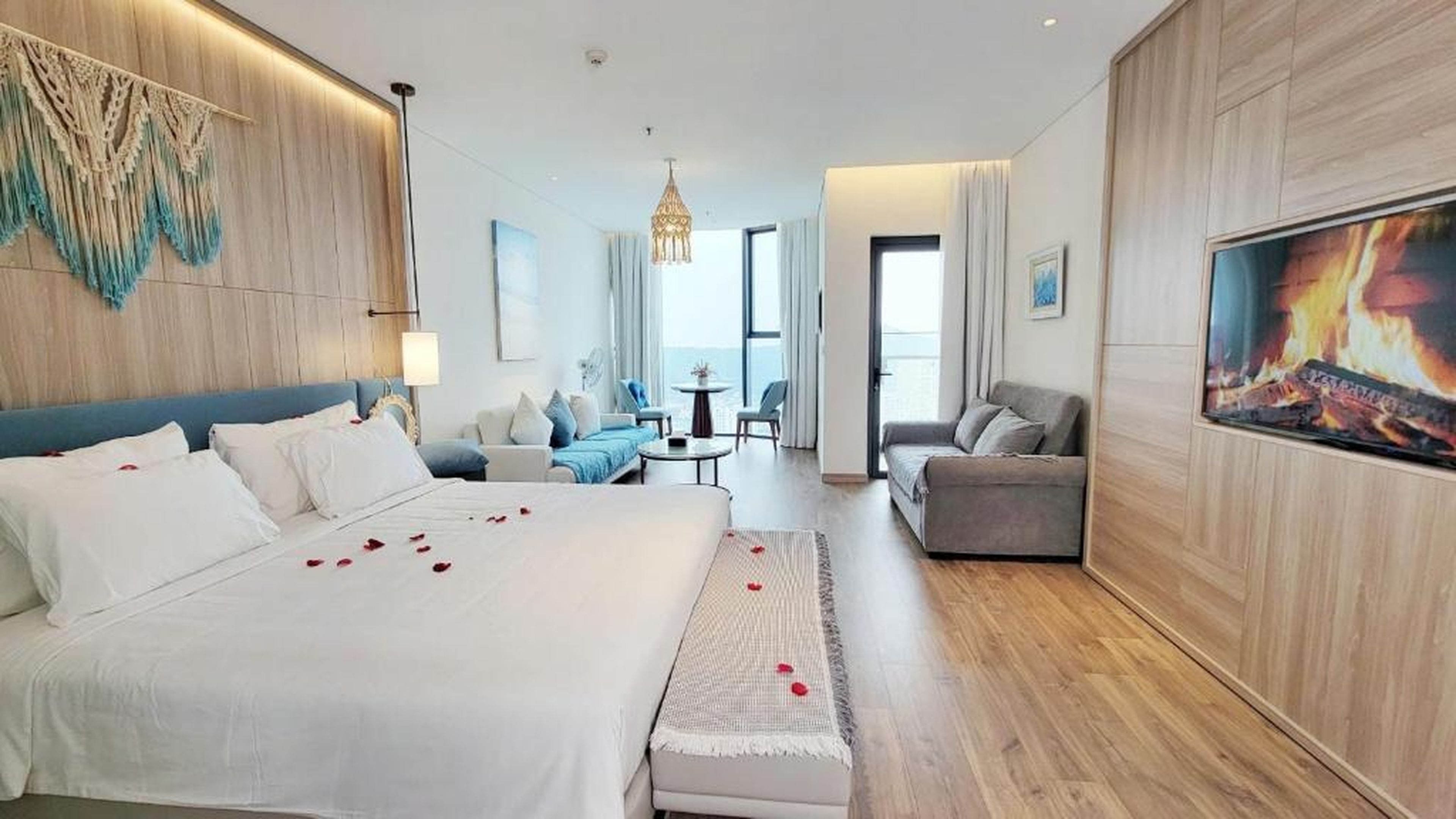 Elegant Apartment Alacarte Hạ Long - Hình 7
