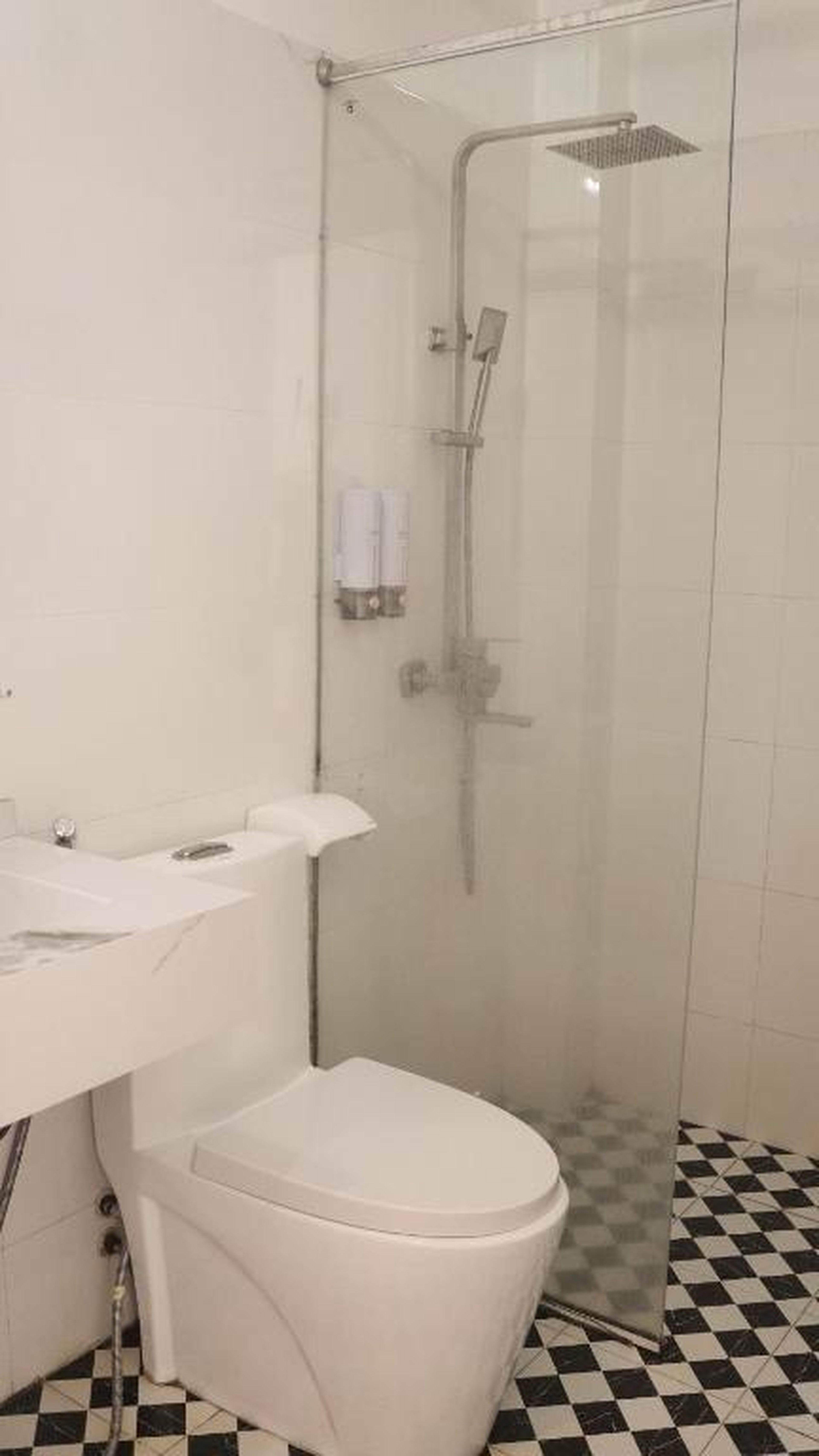 Khách sạn Thuấn Huệ - Hình 2