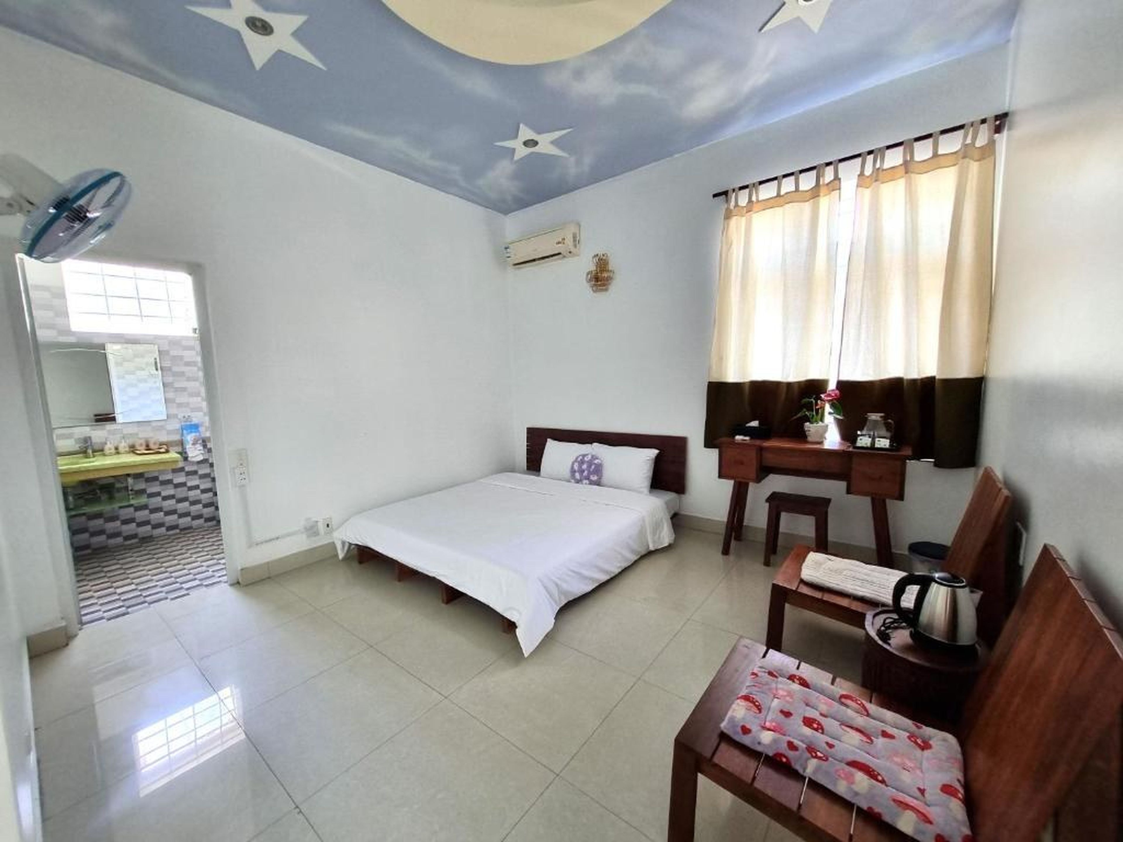 Top Hill Halong Homestay - Hình 14