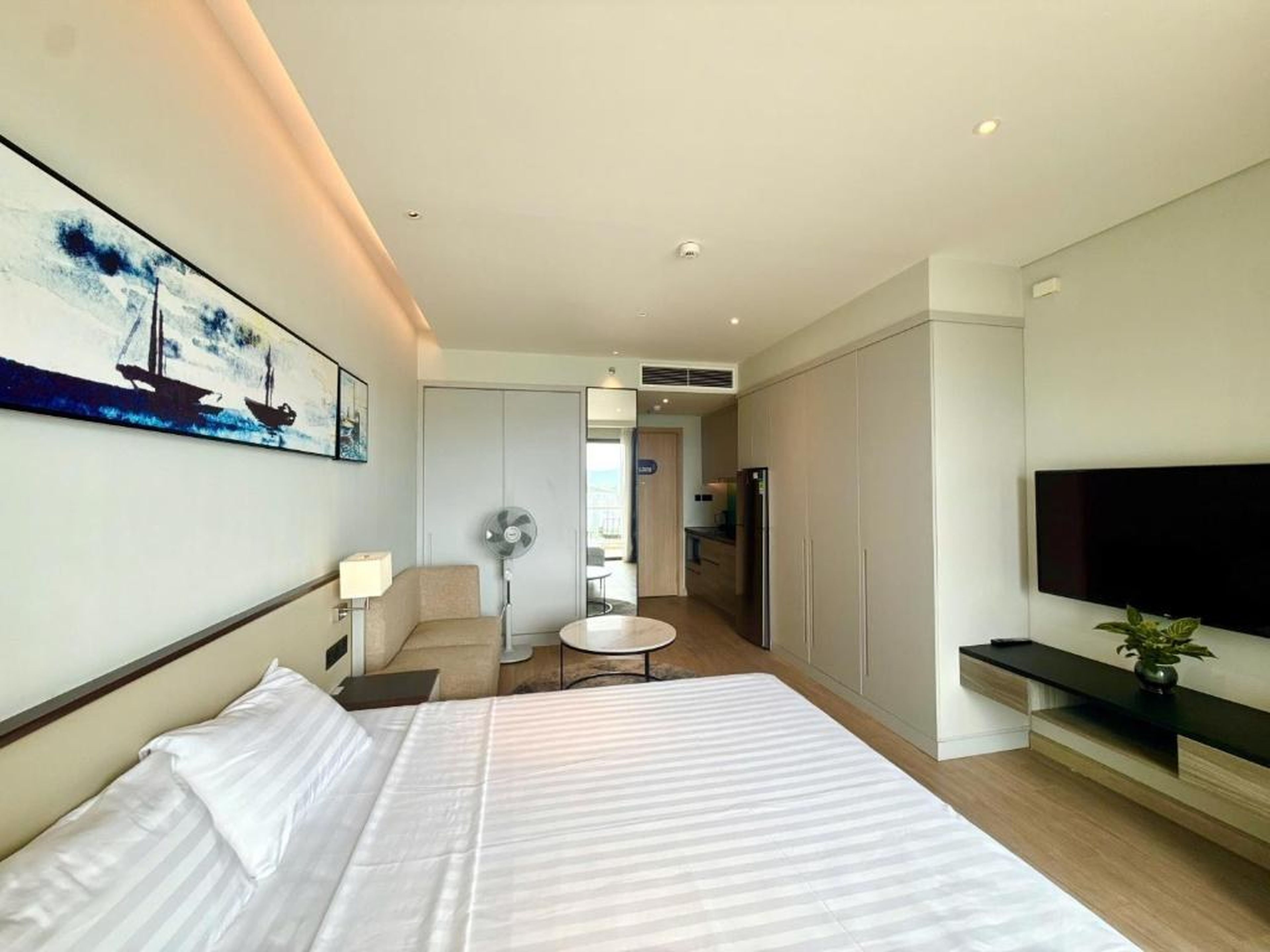 Studio in Citadines Marina Ha Long - Hình 2