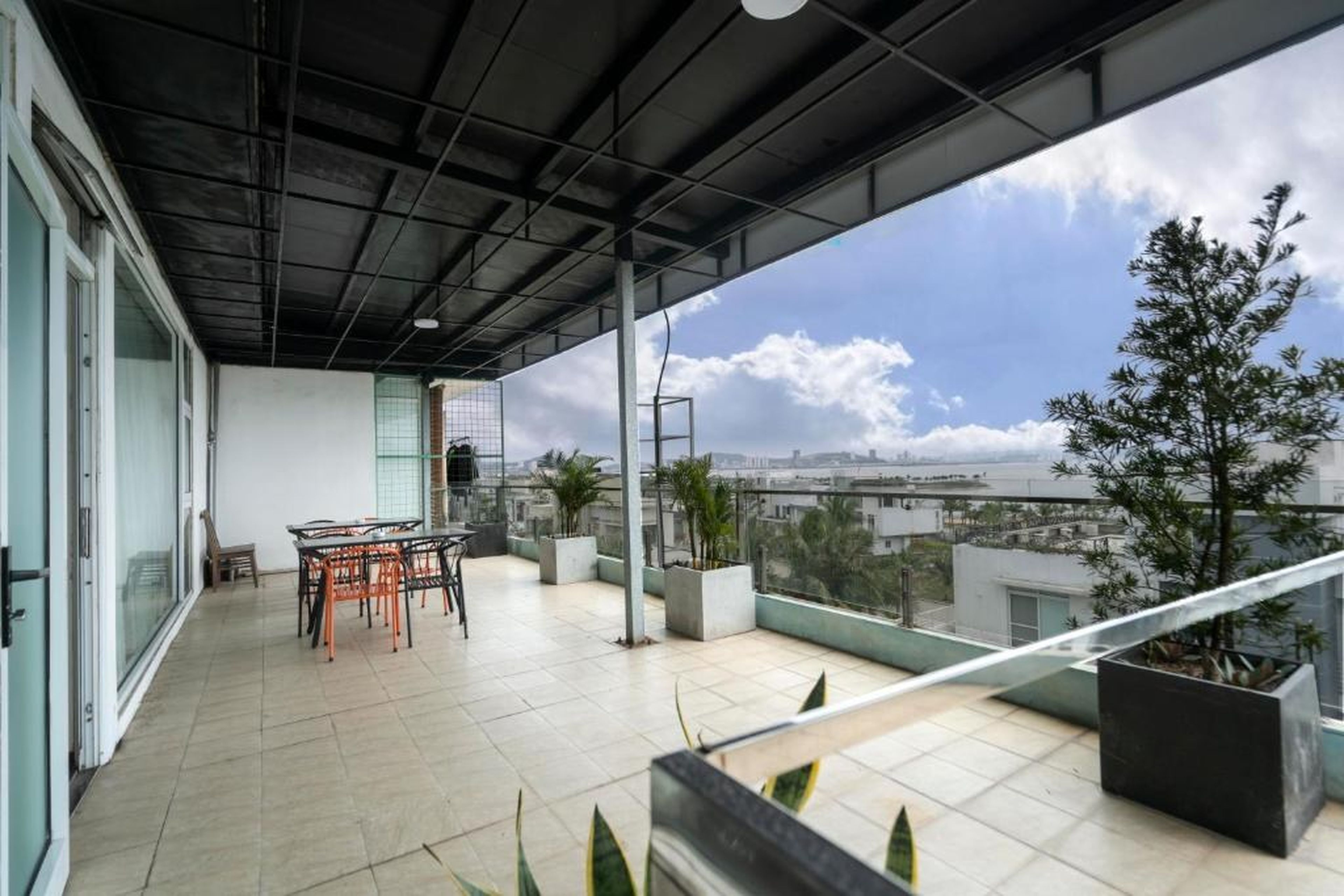 COCO Tuan Chau Hotel - Hình 6