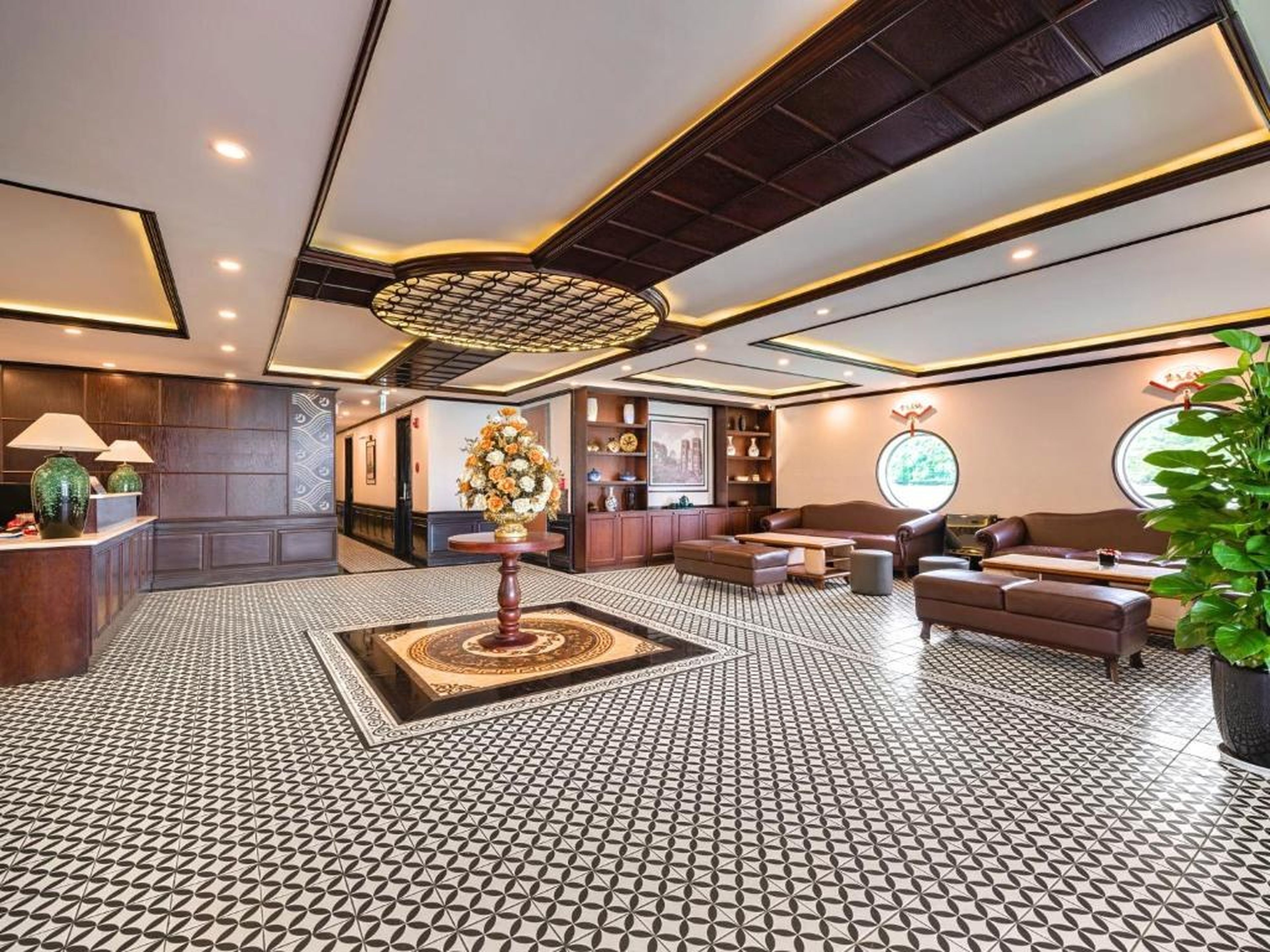Le Journey Elegance Cruise - Hình 5