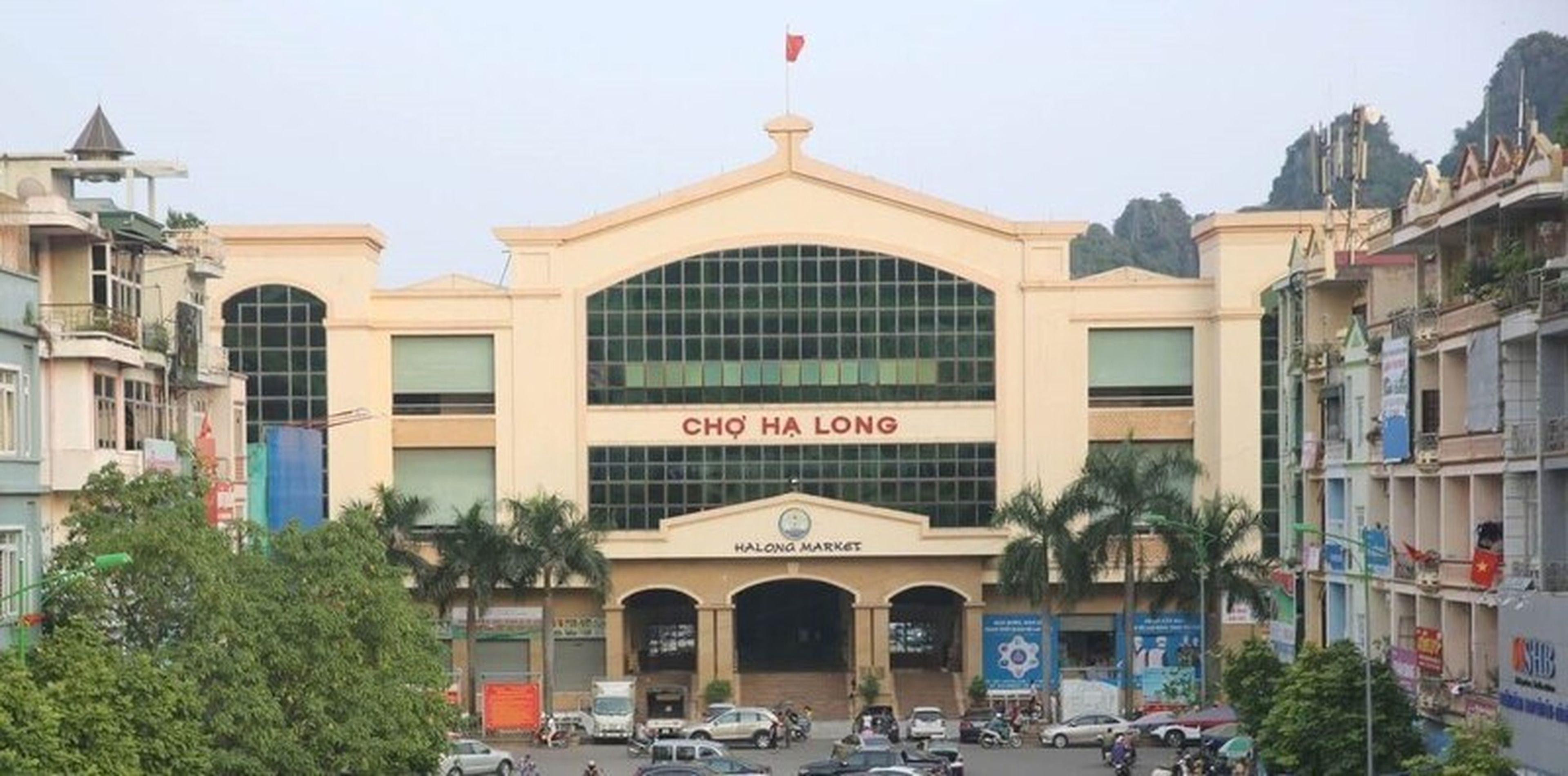 10 khu chợ Hạ Long nổi tiếng với thiên đường đặc sản thơm ngon - Hình 3