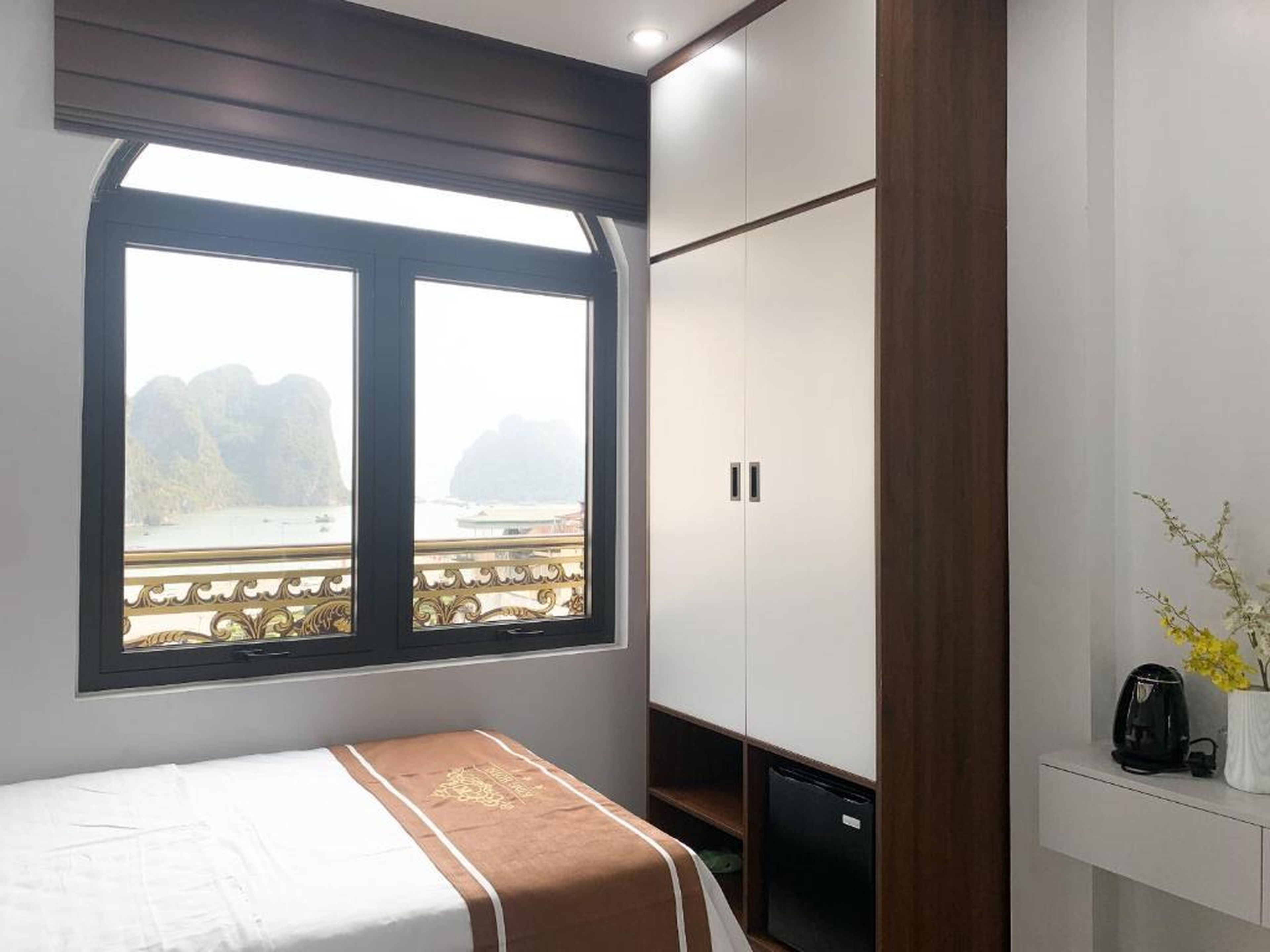King hotel - Hình 9