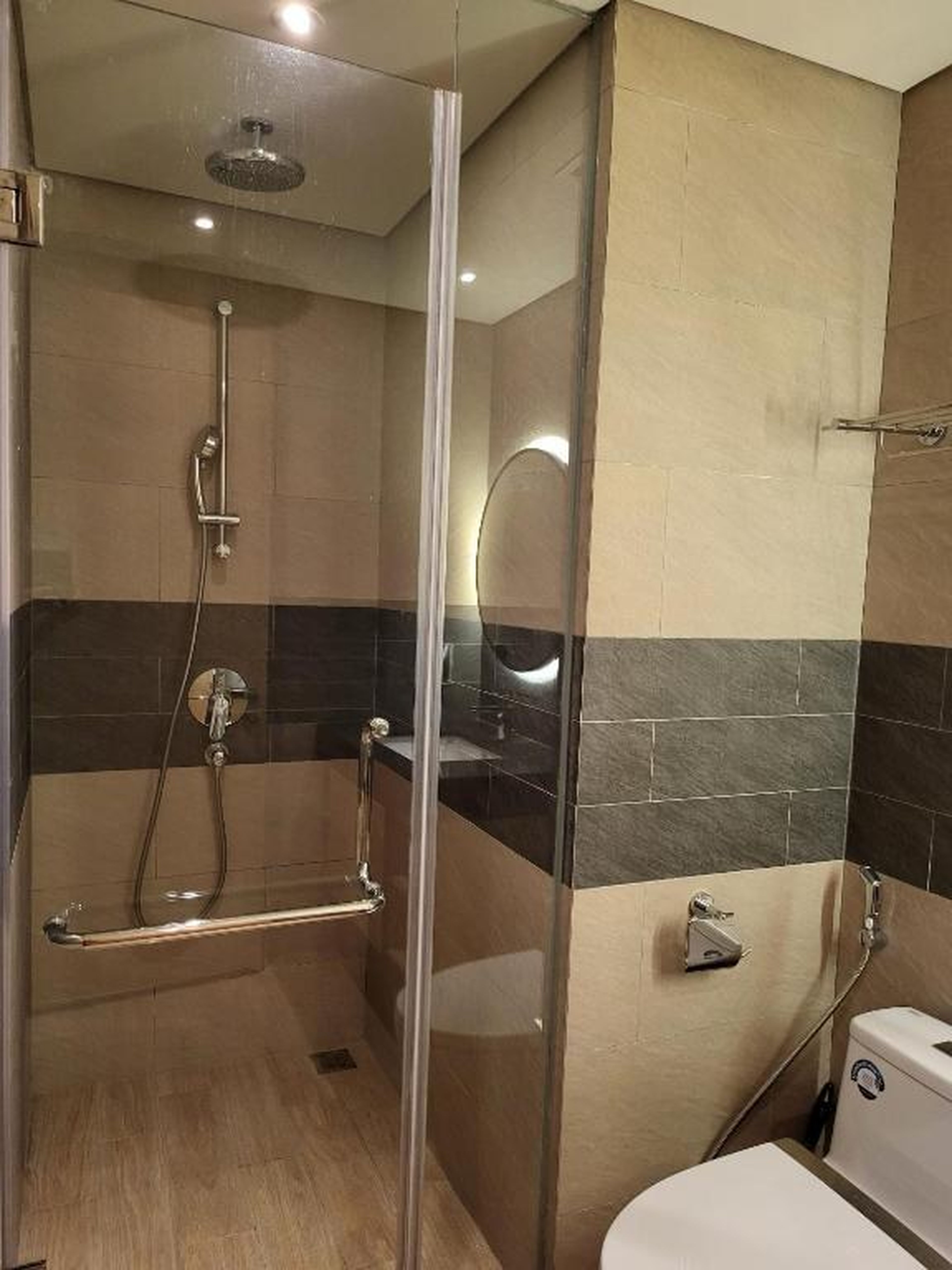 Homestay Citadine Ha Long Apartment with amazing sea view - Hình 12