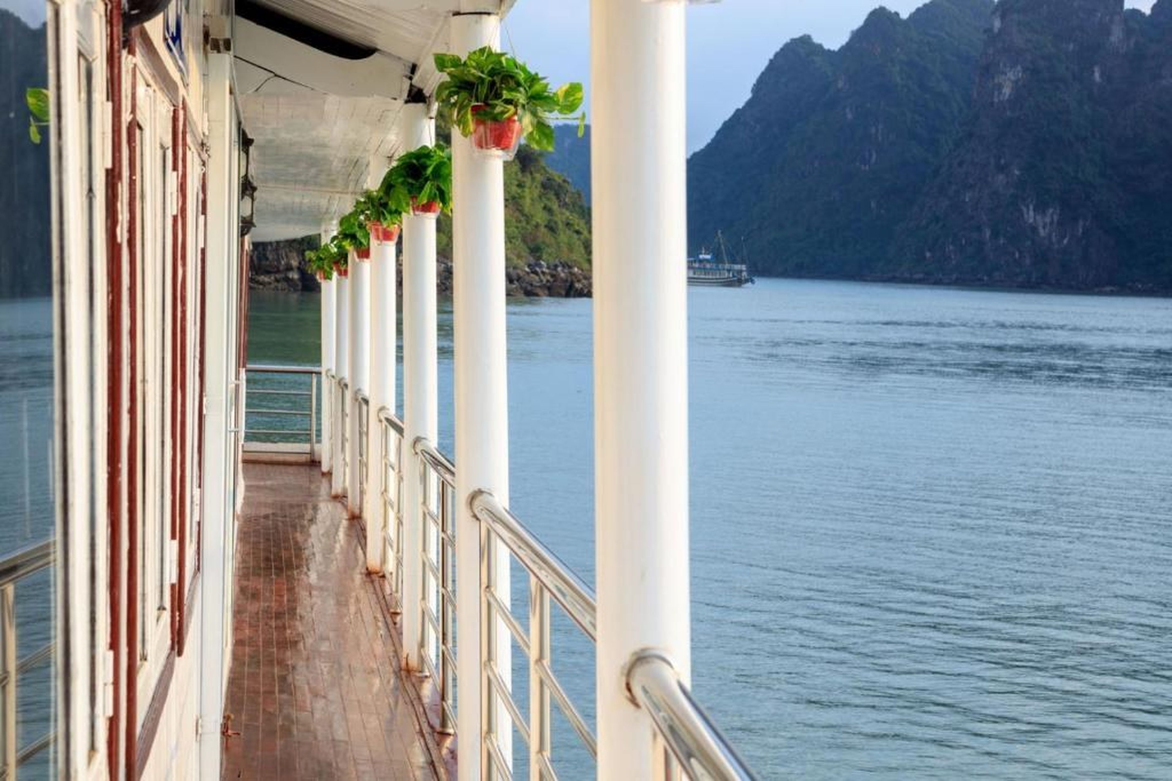 Cozy Bay Classic Cruise - Hình 20
