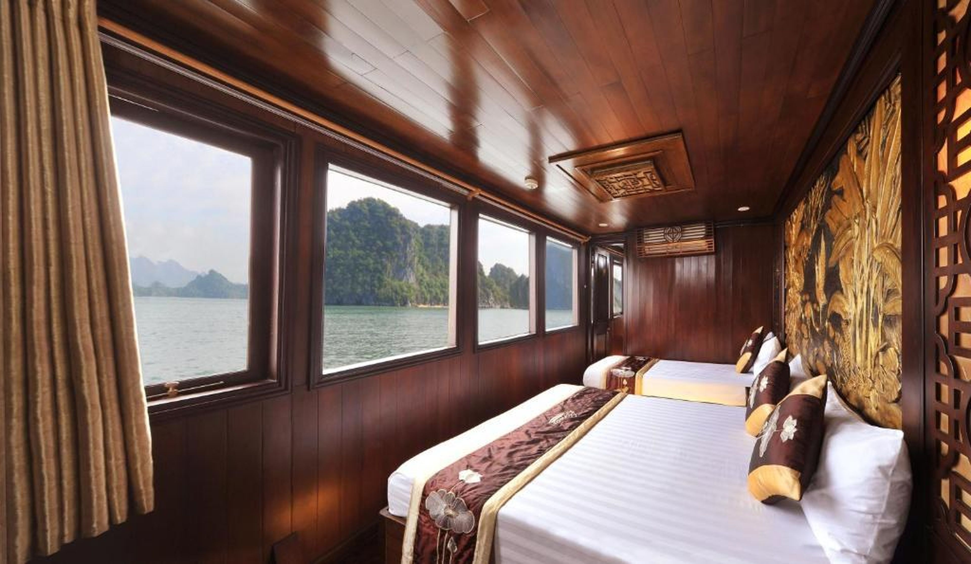 Renea Cruises Halong - Hình 1