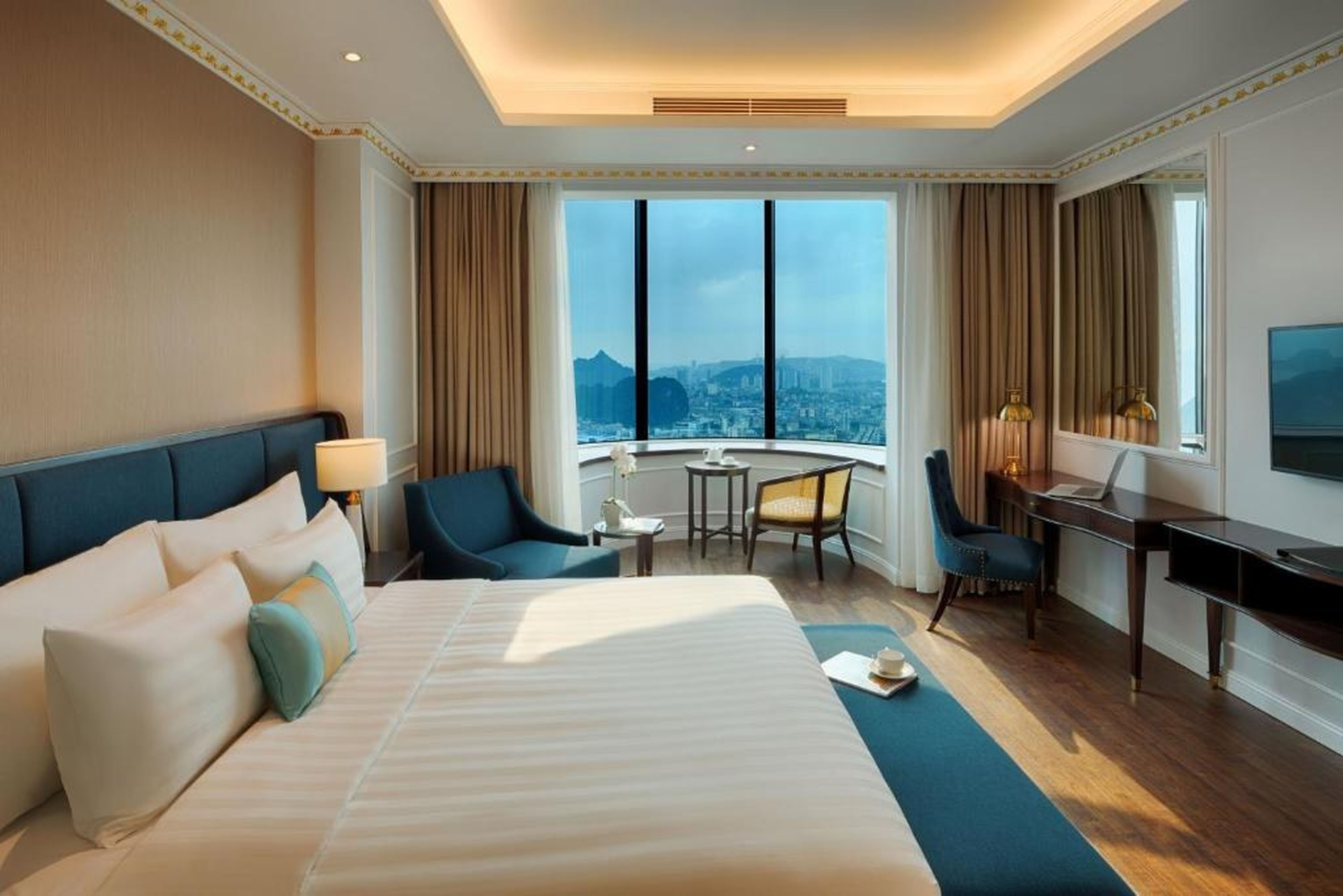 Top 10 combo Hạ Long cho chuyến du lịch trọn vẹn 2024 - Hình 20