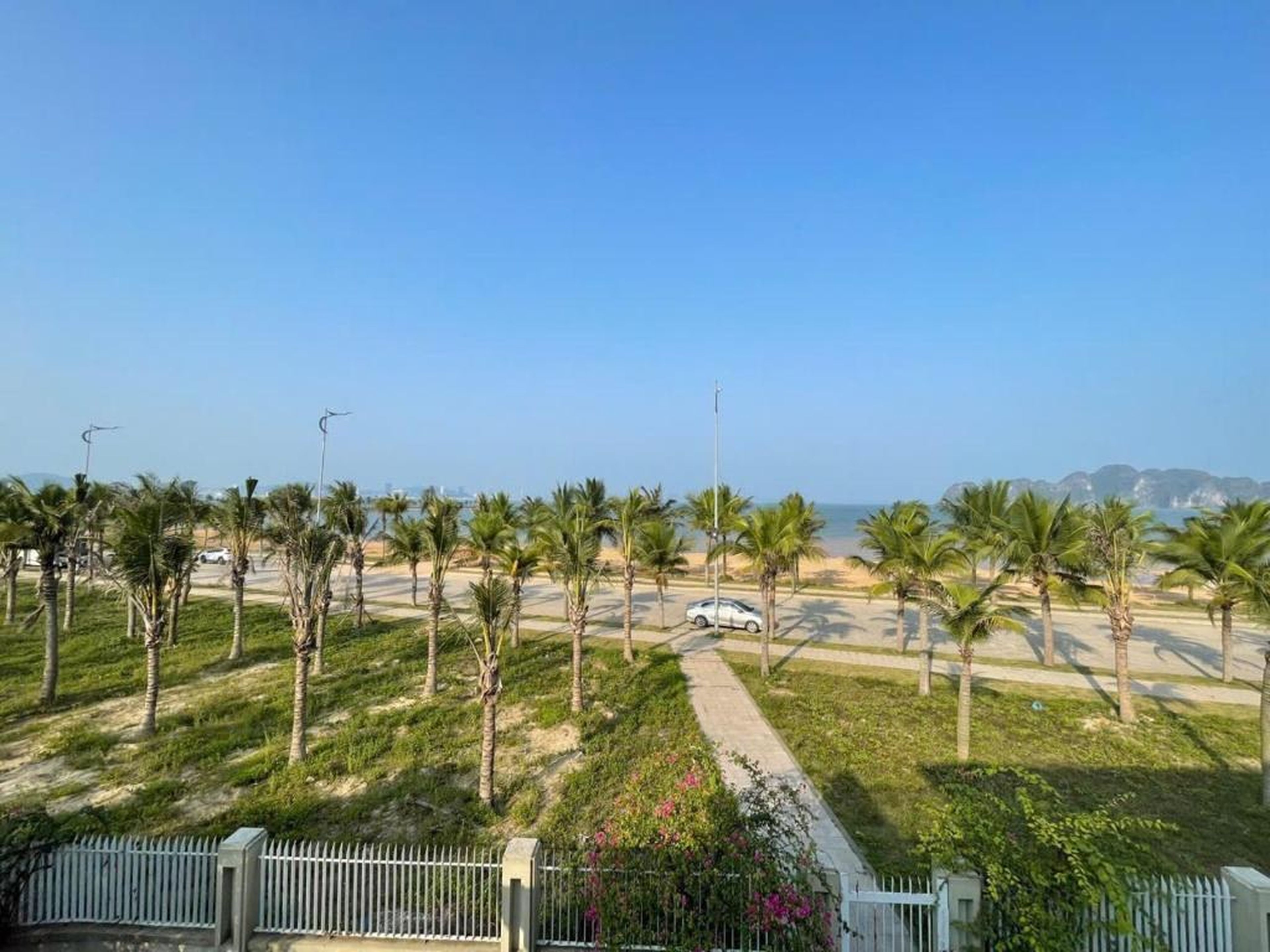 Chuỗi villa mặt biển Tuần Châu - Hạ Long 9 ngủ siêu rộng - sát biển - bể bơi - nướng BBQ - Hình 11