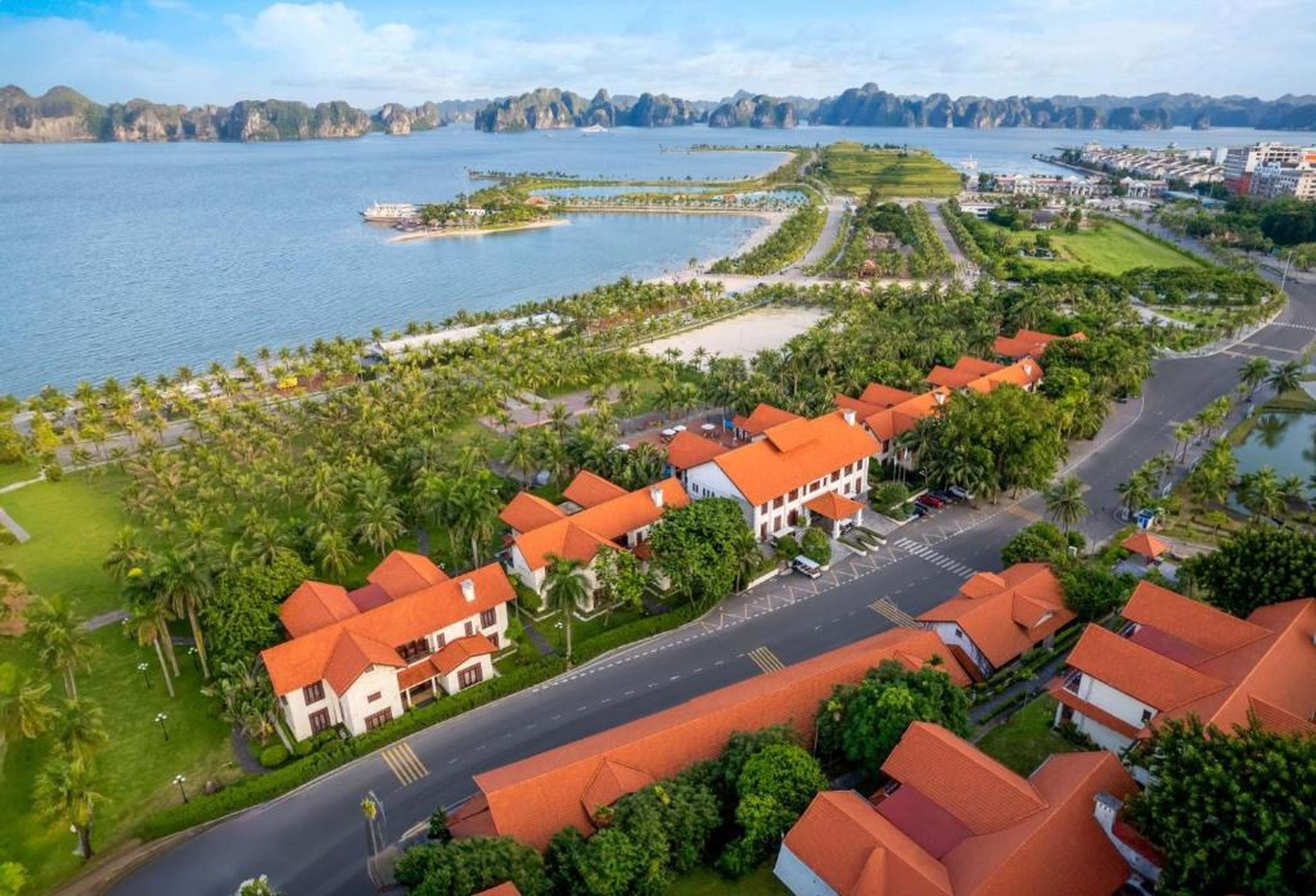 Tuan Chau Resort Ha Long - Hình 21