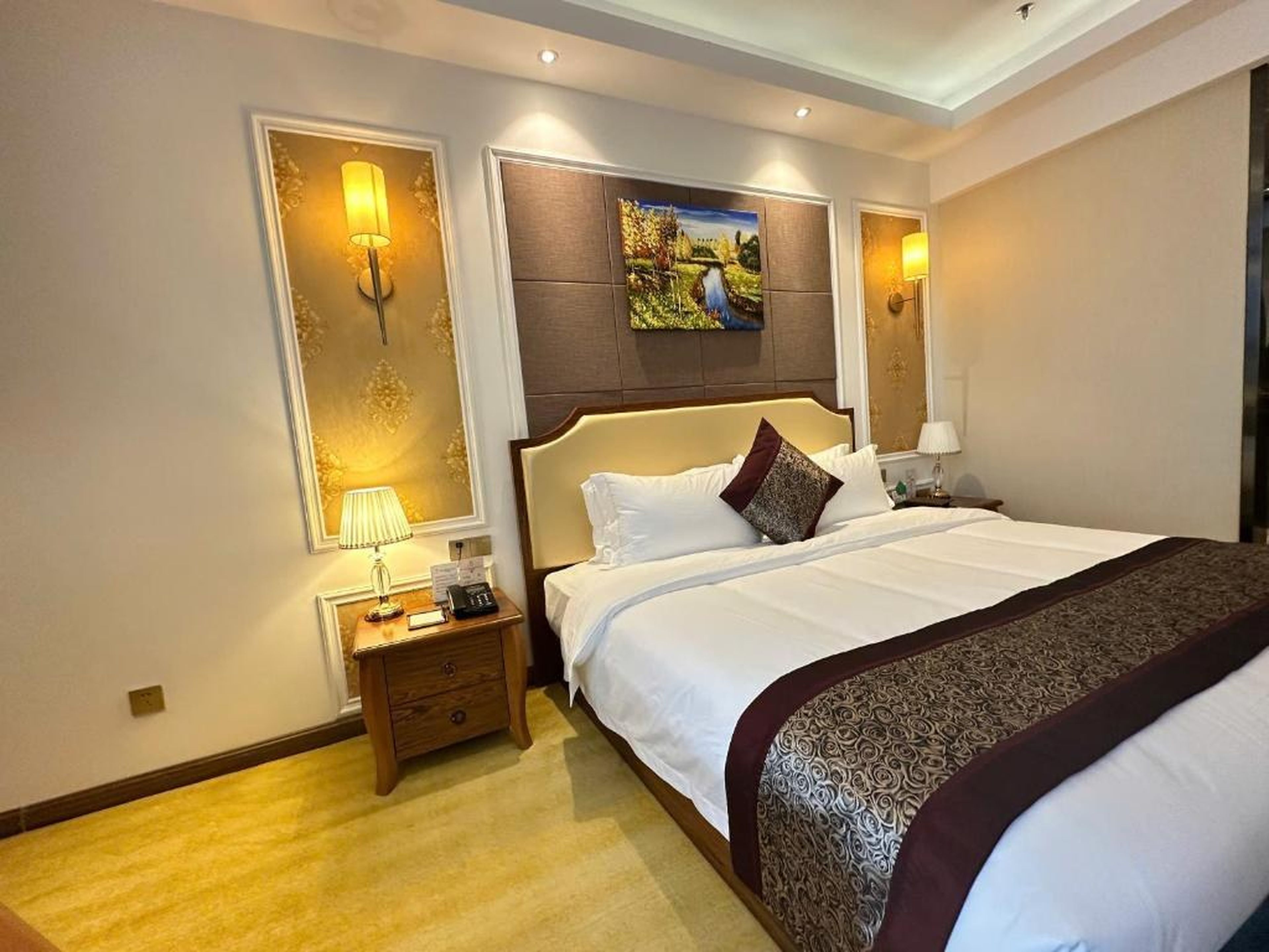 Hồng Vận Grand Hotel Móng cái - Hình 40