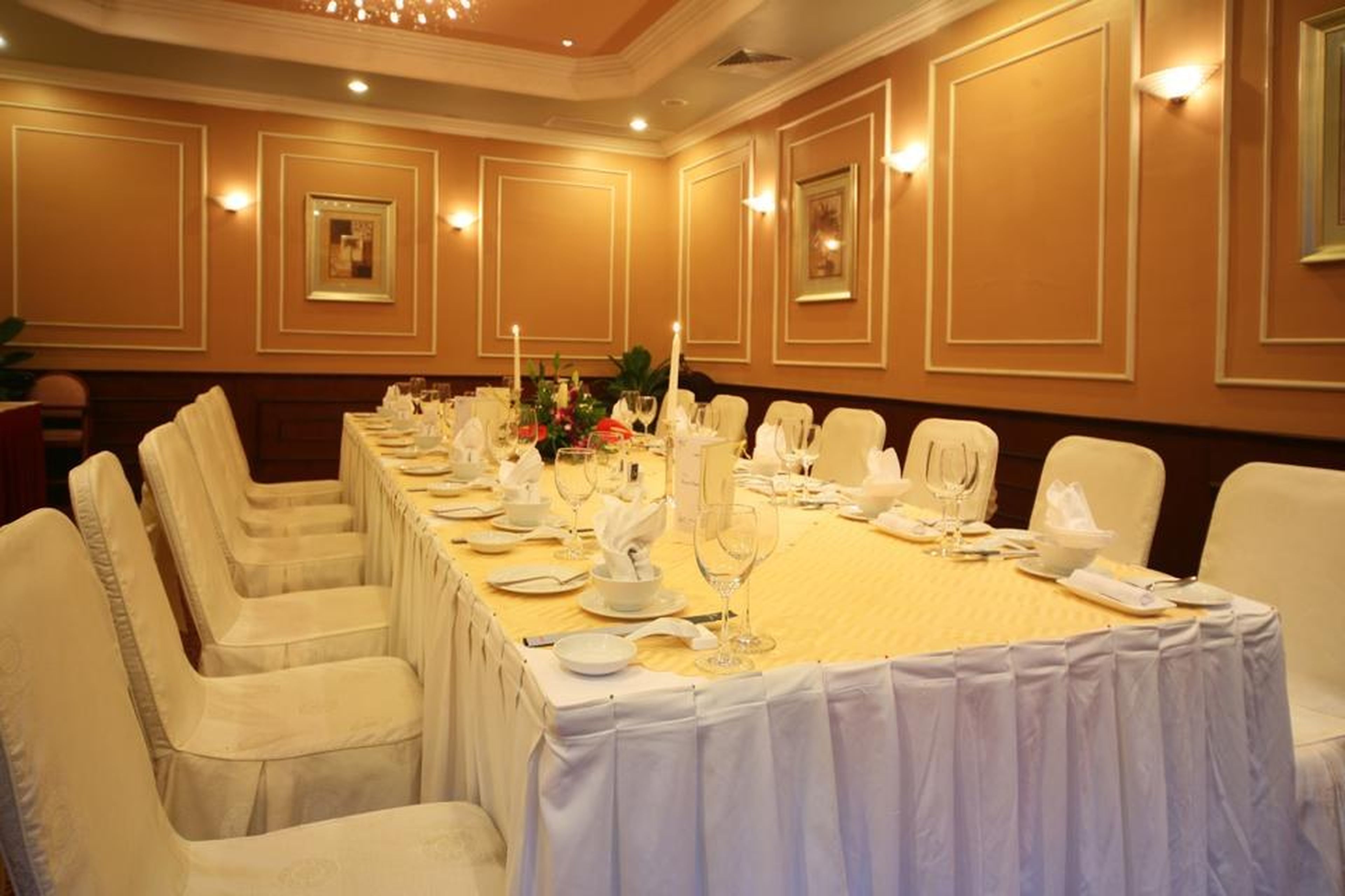 Bay View Restaurant - Nhà hàng đẳng cấp tại vịnh Hạ Long - Hình 1