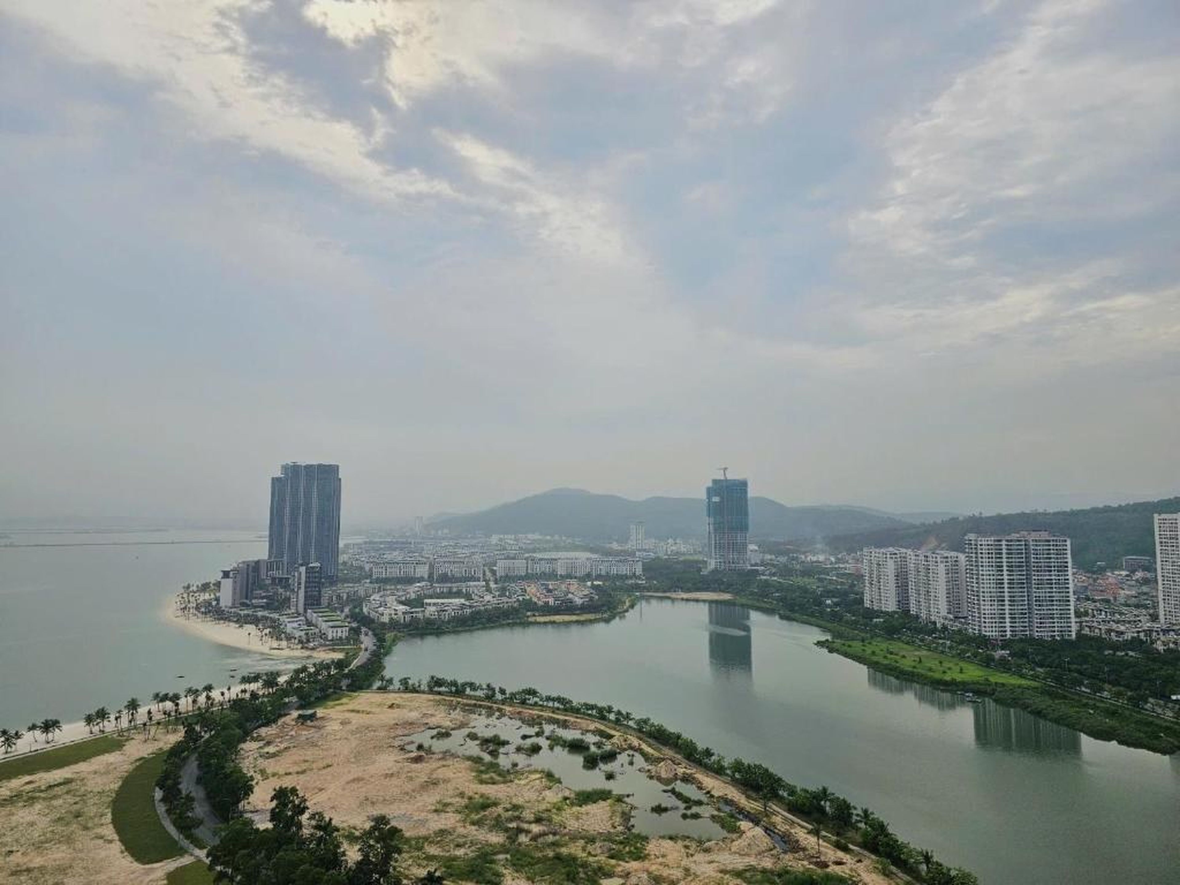 Homestay Citadine Ha Long Apartment with amazing sea view - Hình 17