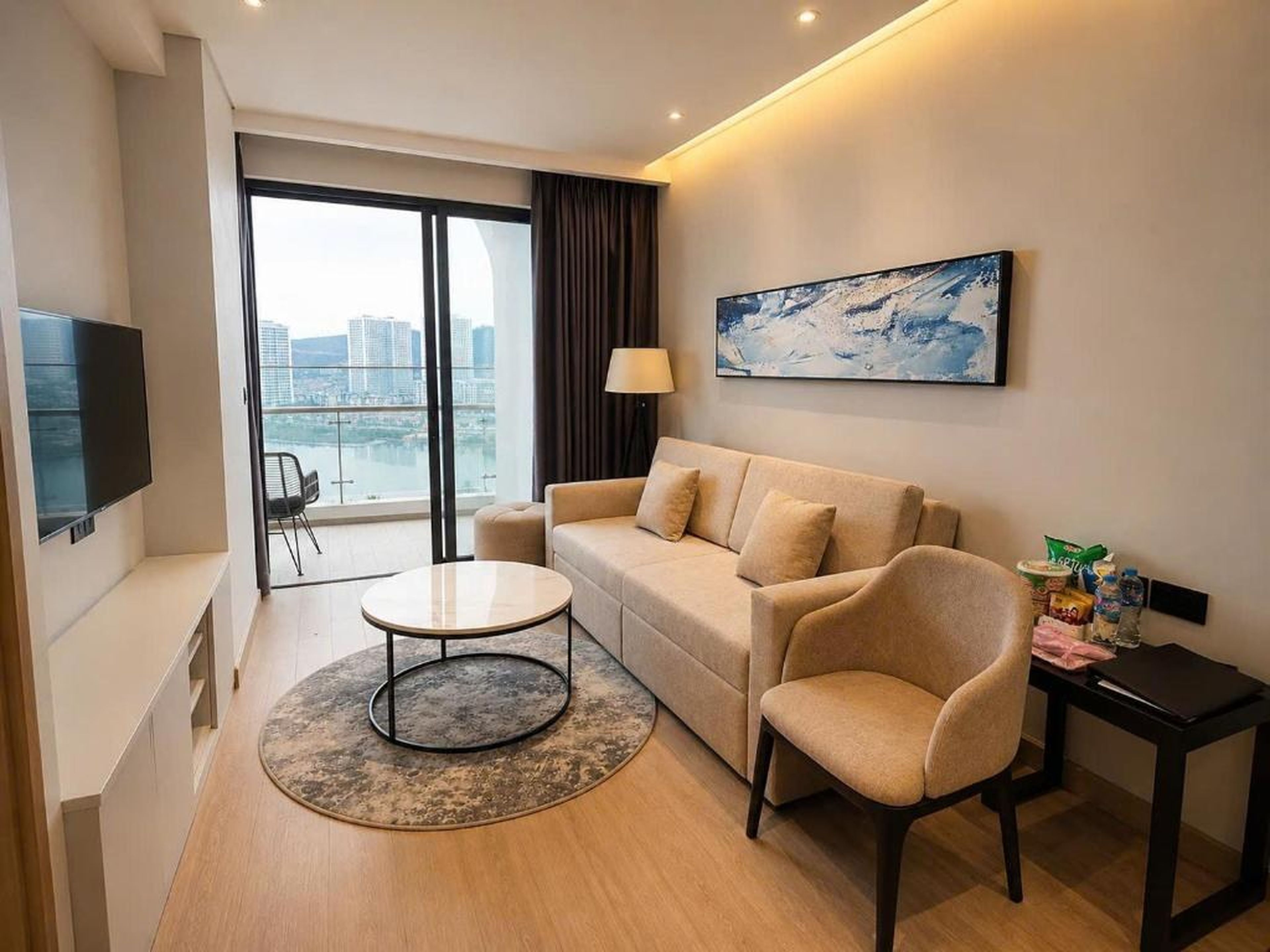Lumia Homestay Sunset at Citadines Ha Long - Hình 19