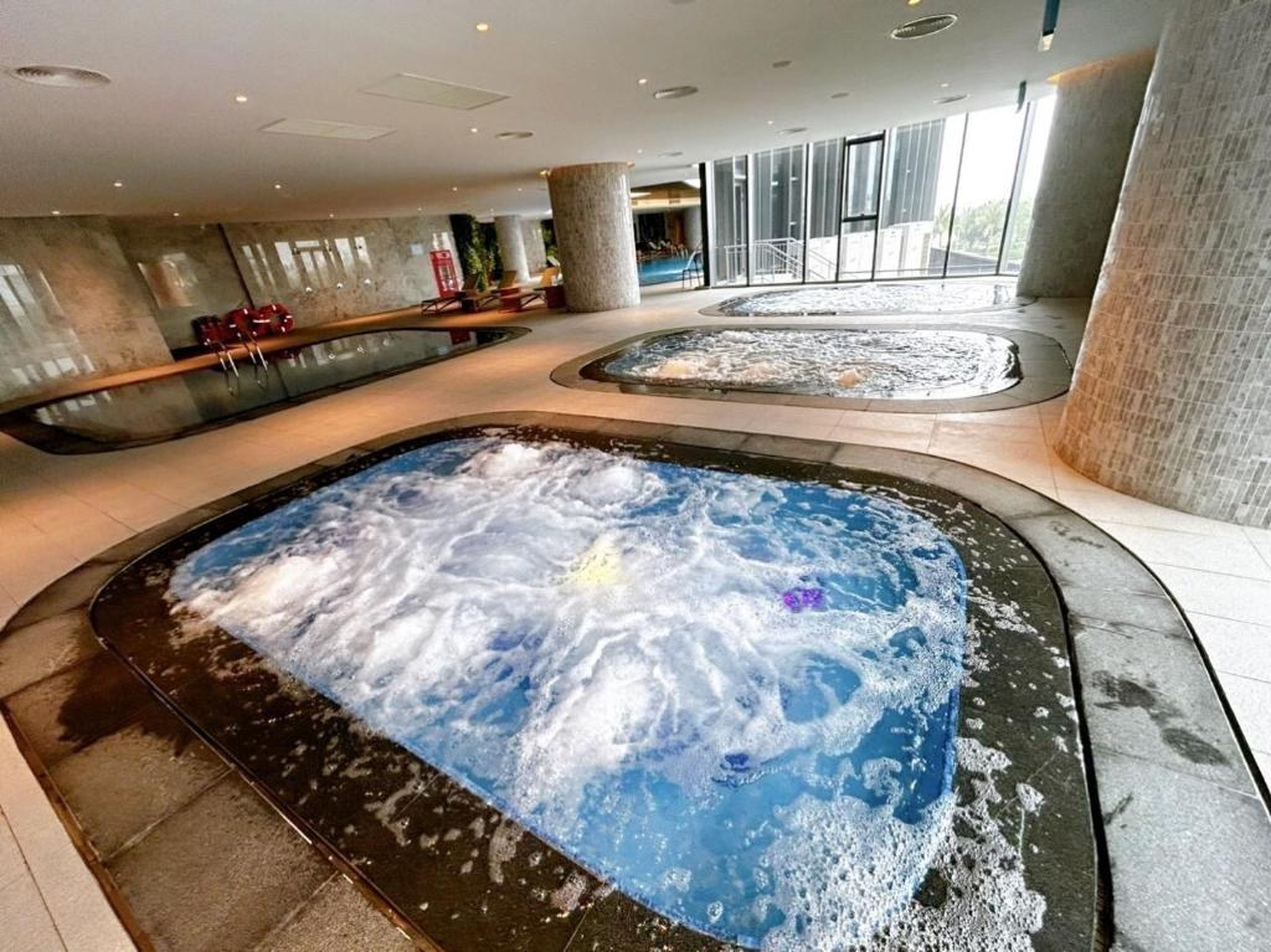 Alacarte condo - right on beach - high floor - Hình 28