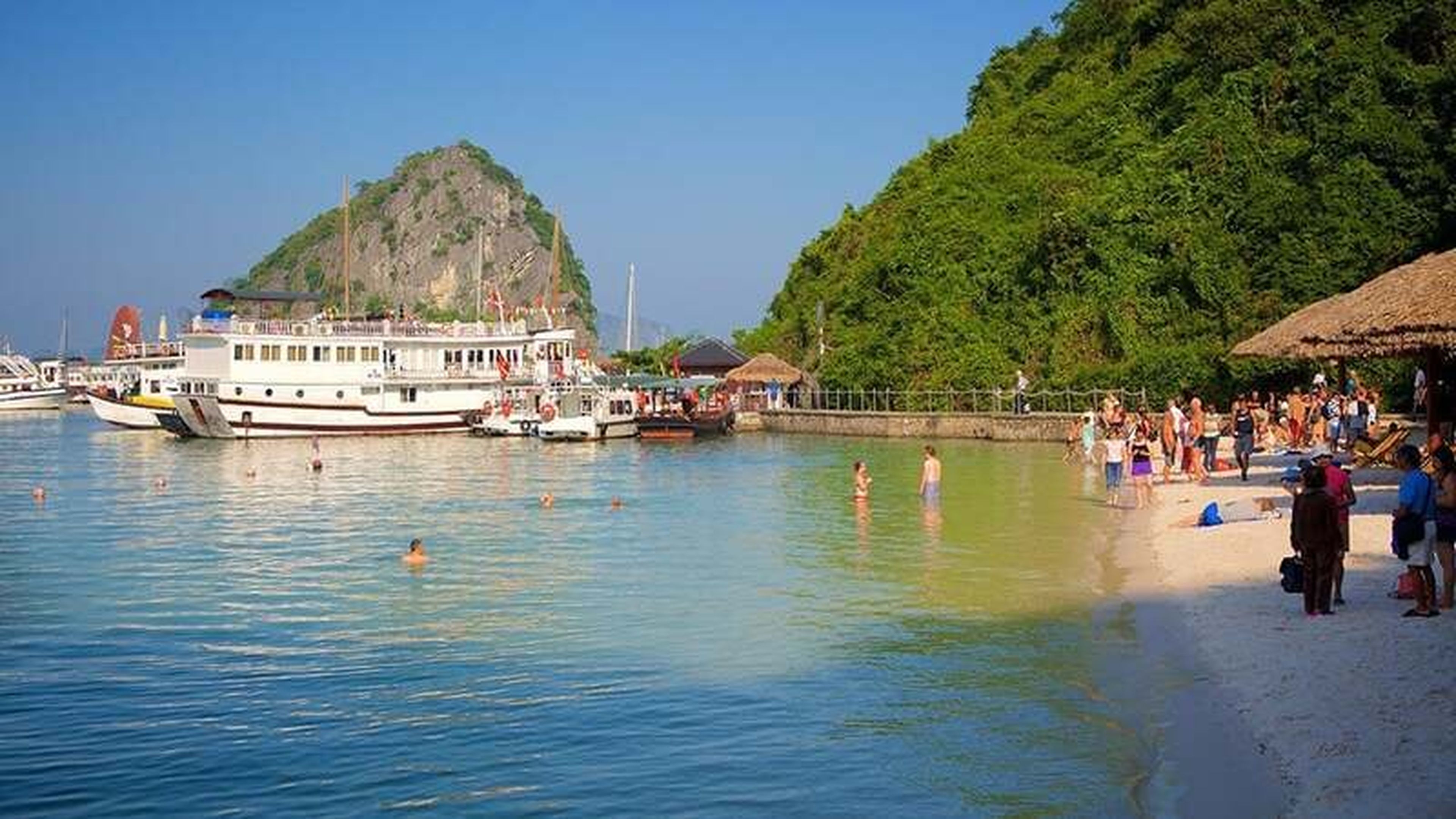 Hang Luồn Hạ Long – Chốn tiên cảnh nơi Vịnh Lan Hạ - Hình 1