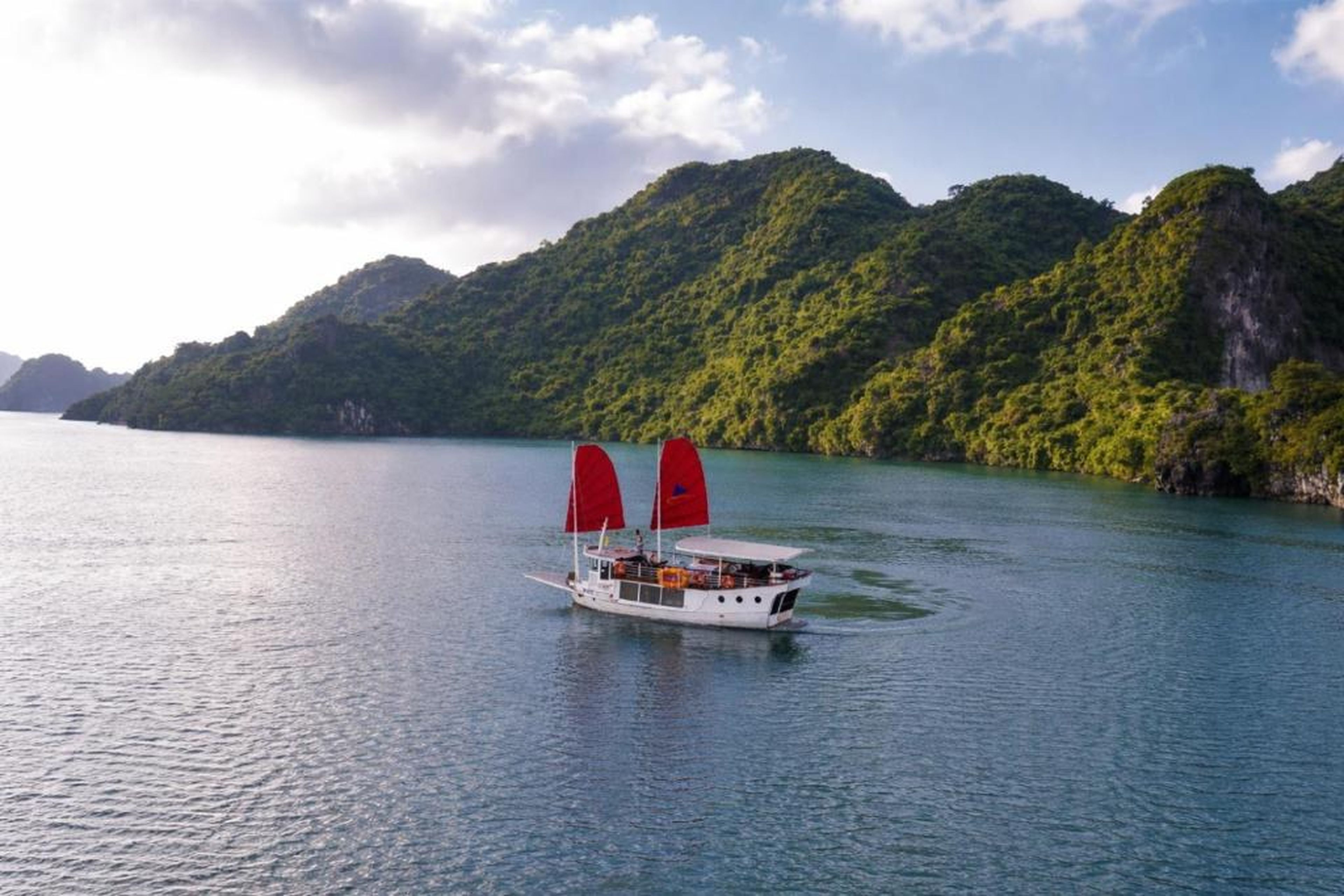 Private Sail Ha Long - Bai Tu Long - Hình 43