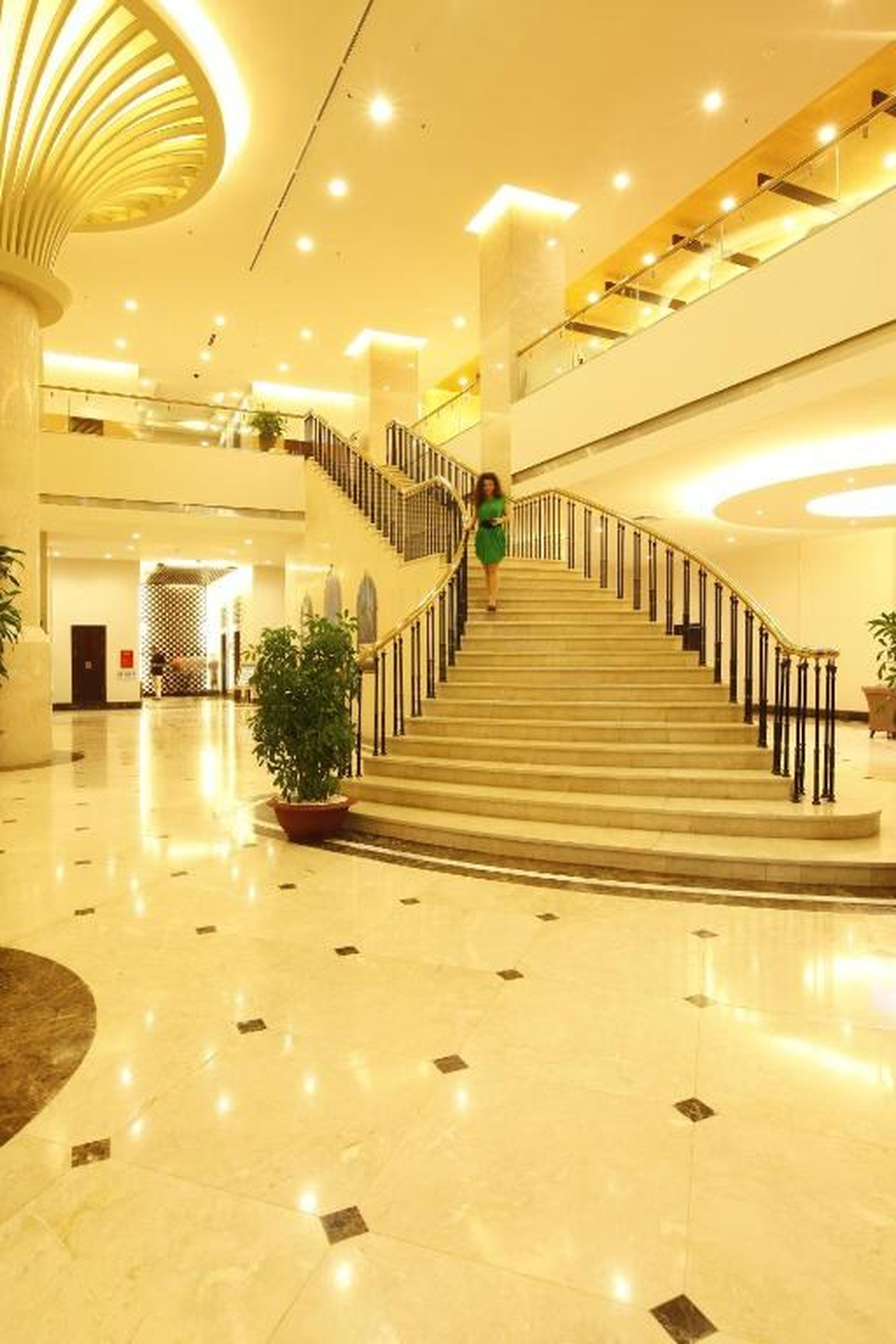 Majestic Mong Cai Hotel - Hình 8