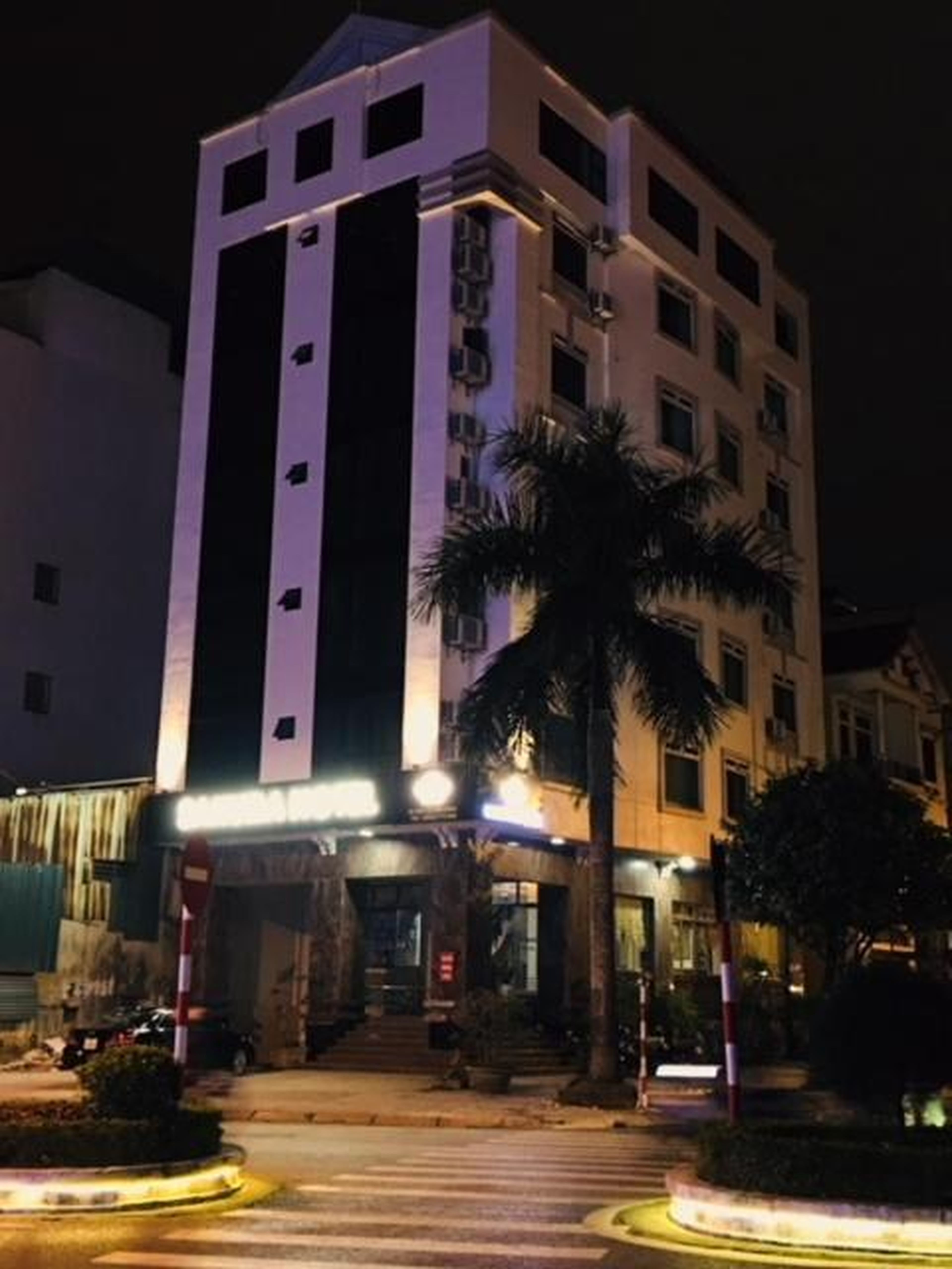 Sakura Hotel - Hình 2