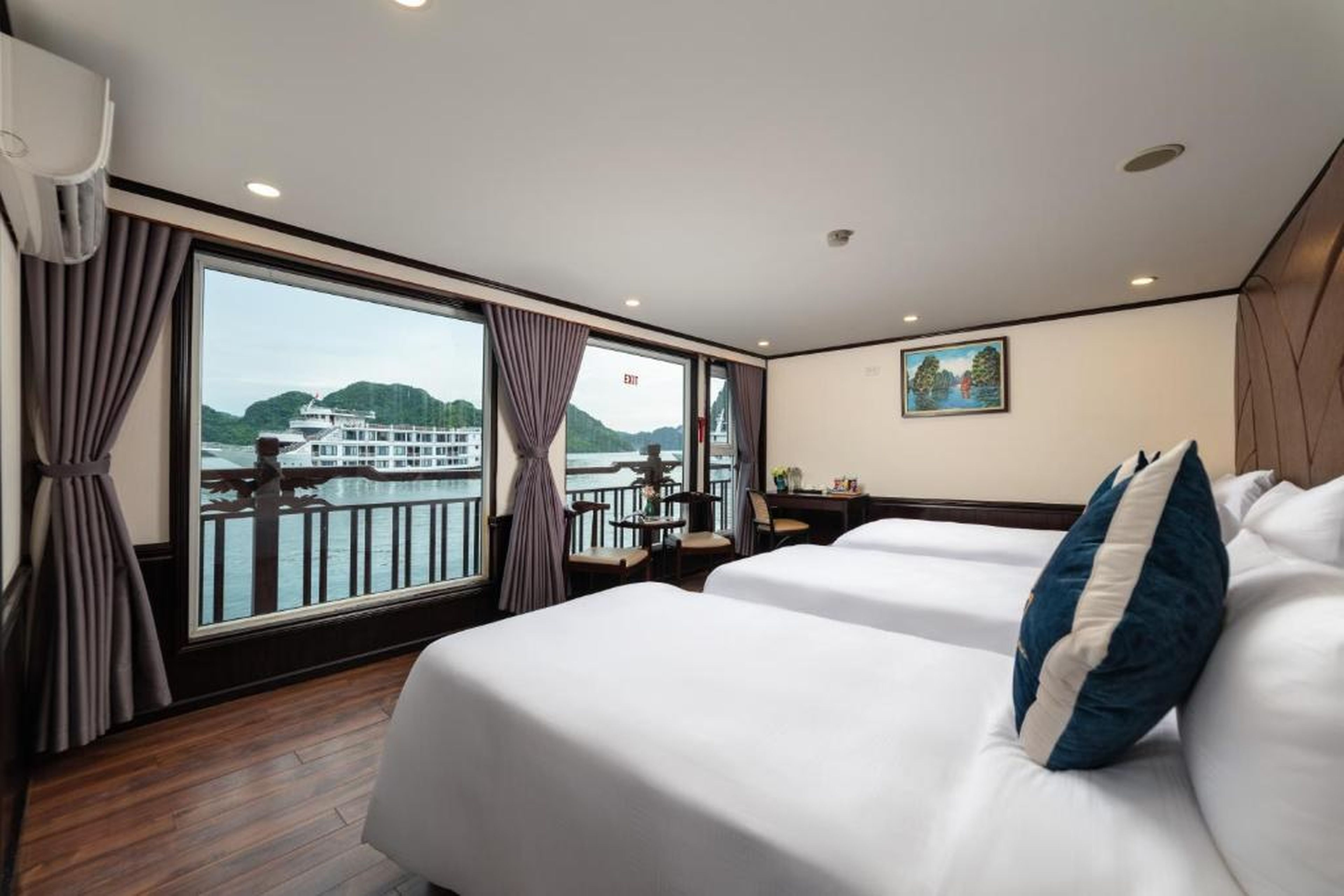 Amanda Cruise Ha Long Bay - Hình 1