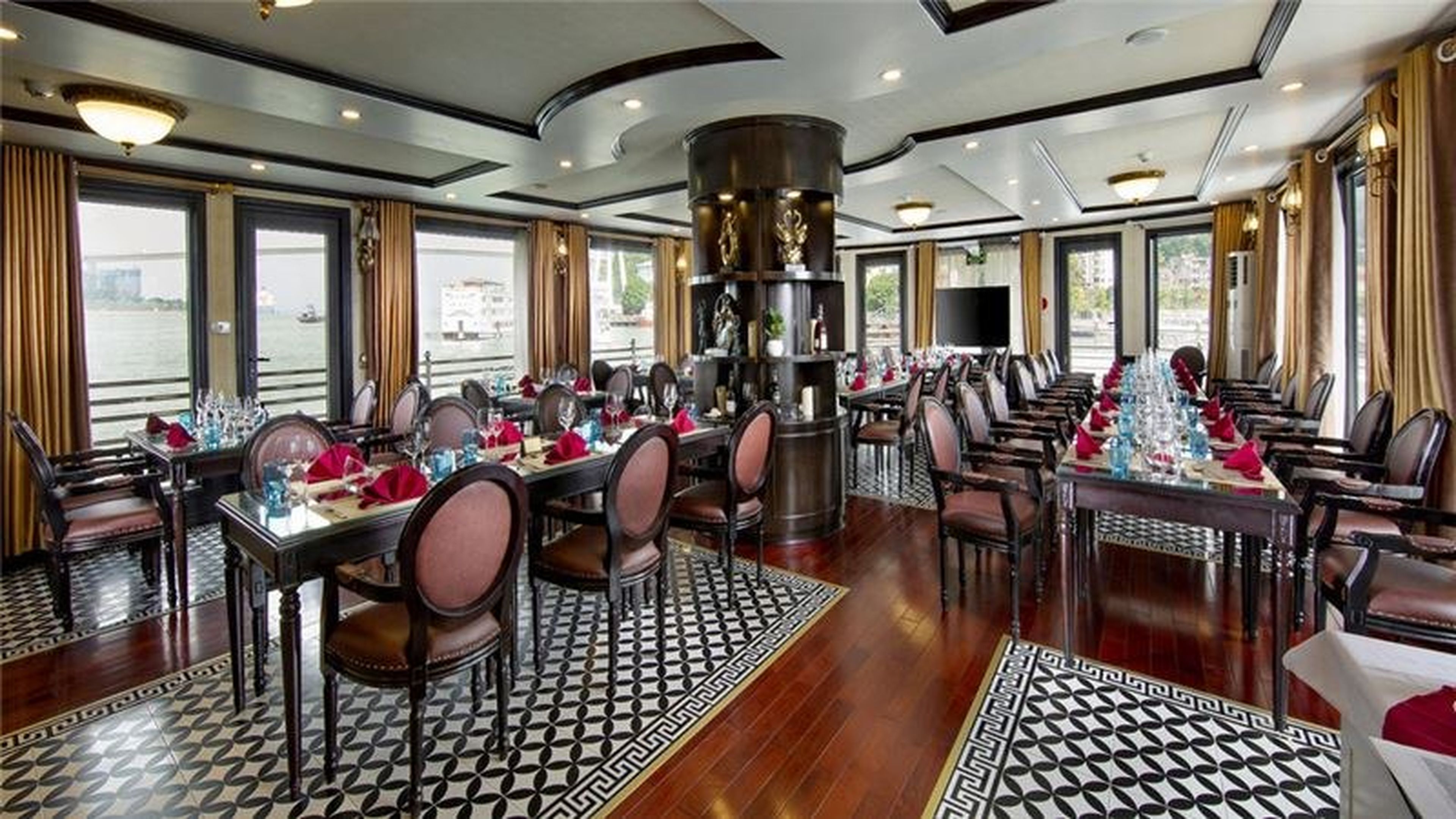 Ha Long Travel – Top 6 Luxury Cruises with Attractive Deals - Hình 16