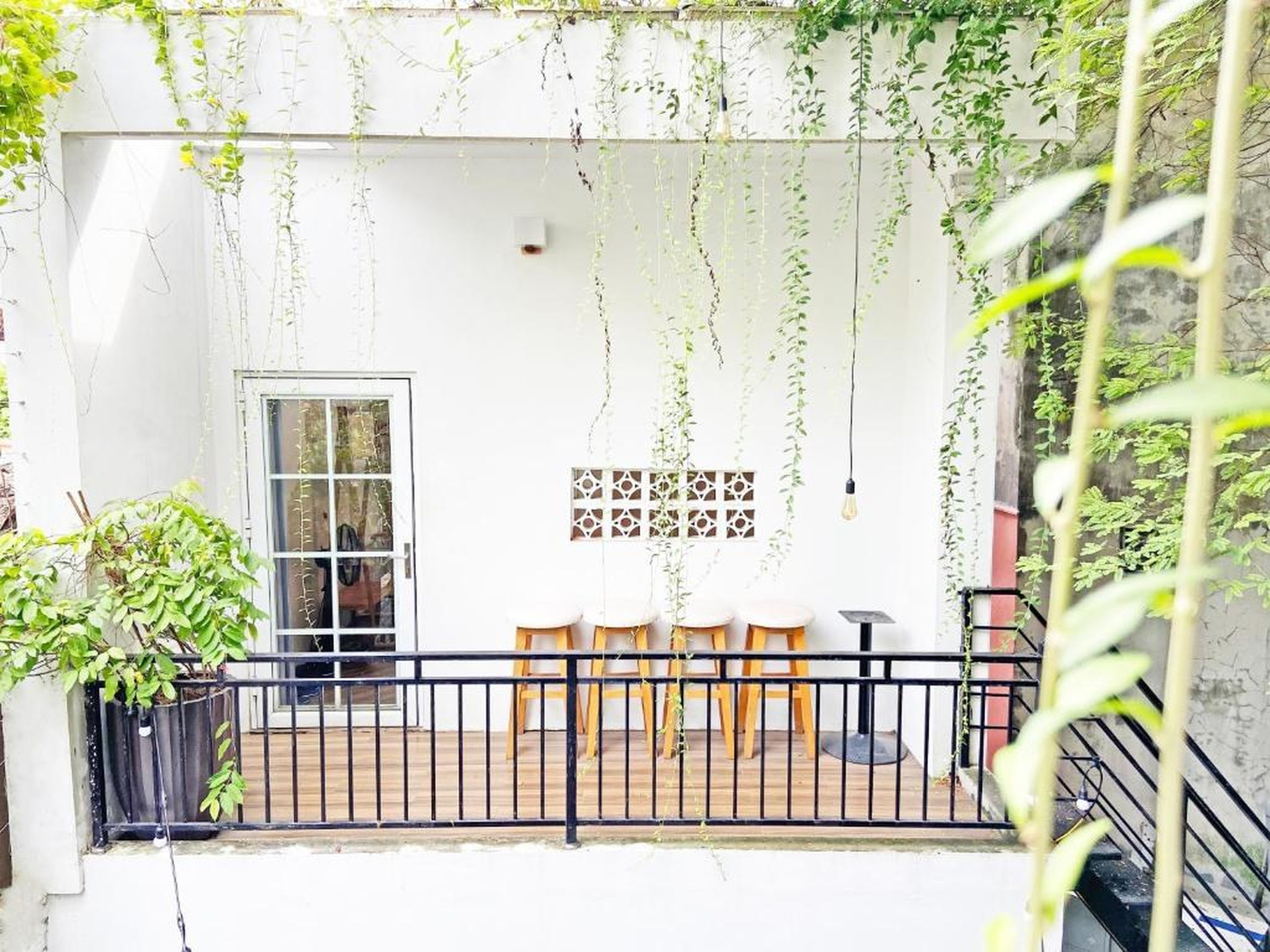 The Bay - Ha Long Homestay - Hình 42