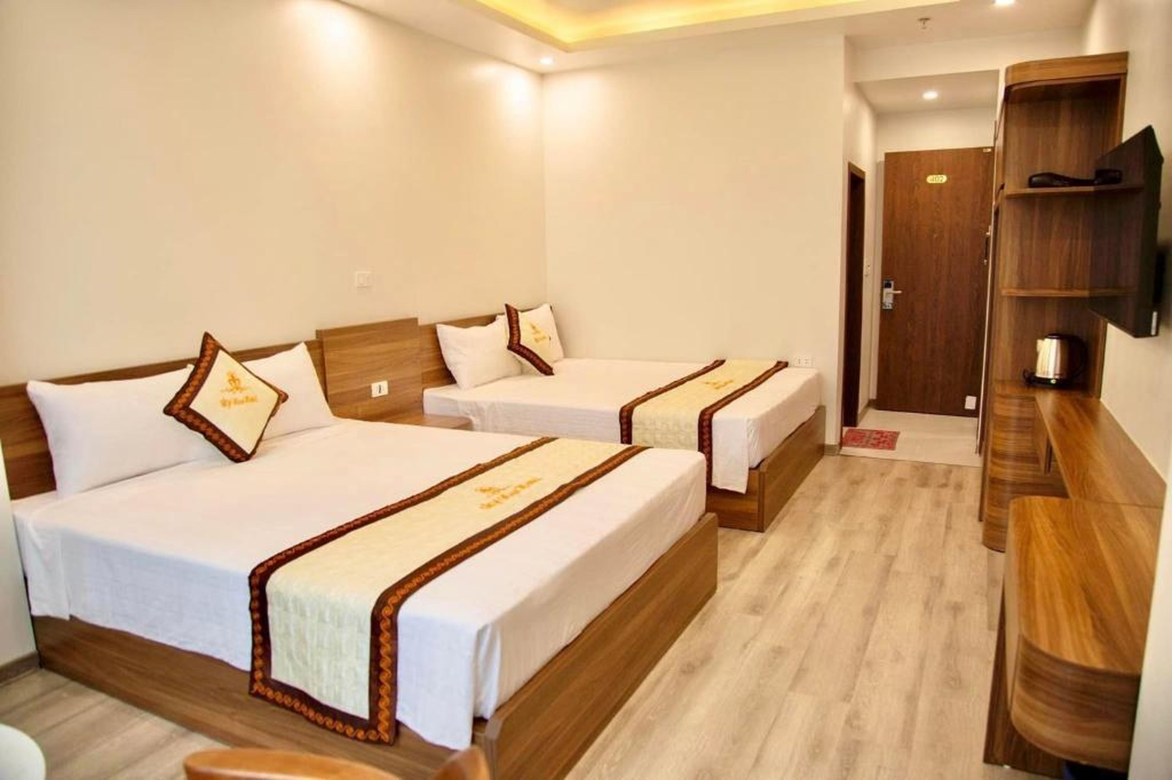khách sạn Sky New Uông Bí, tỉnh Quảng Ninh - Hình 18