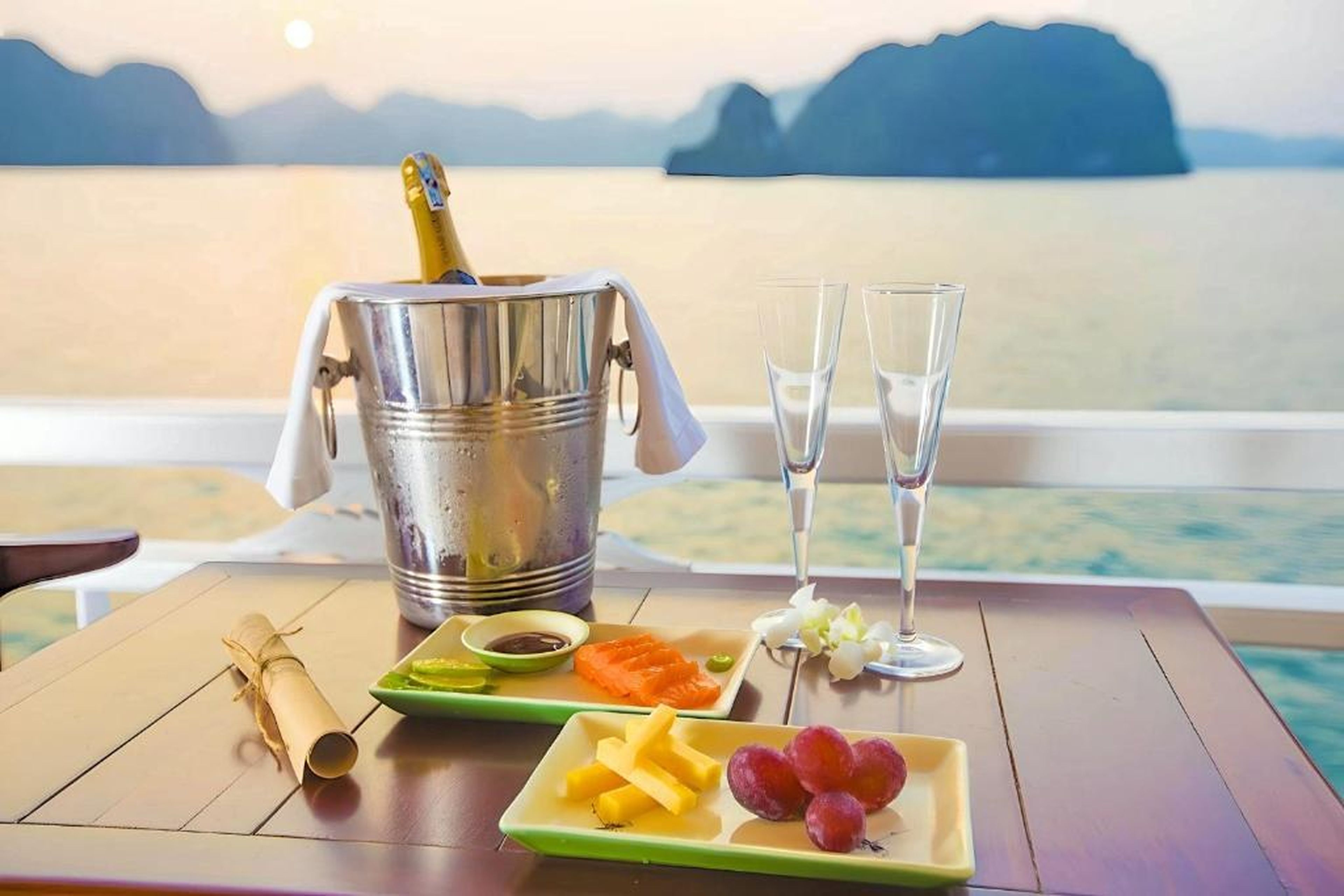 Hera Classic Boutique Cruise - Hình 12