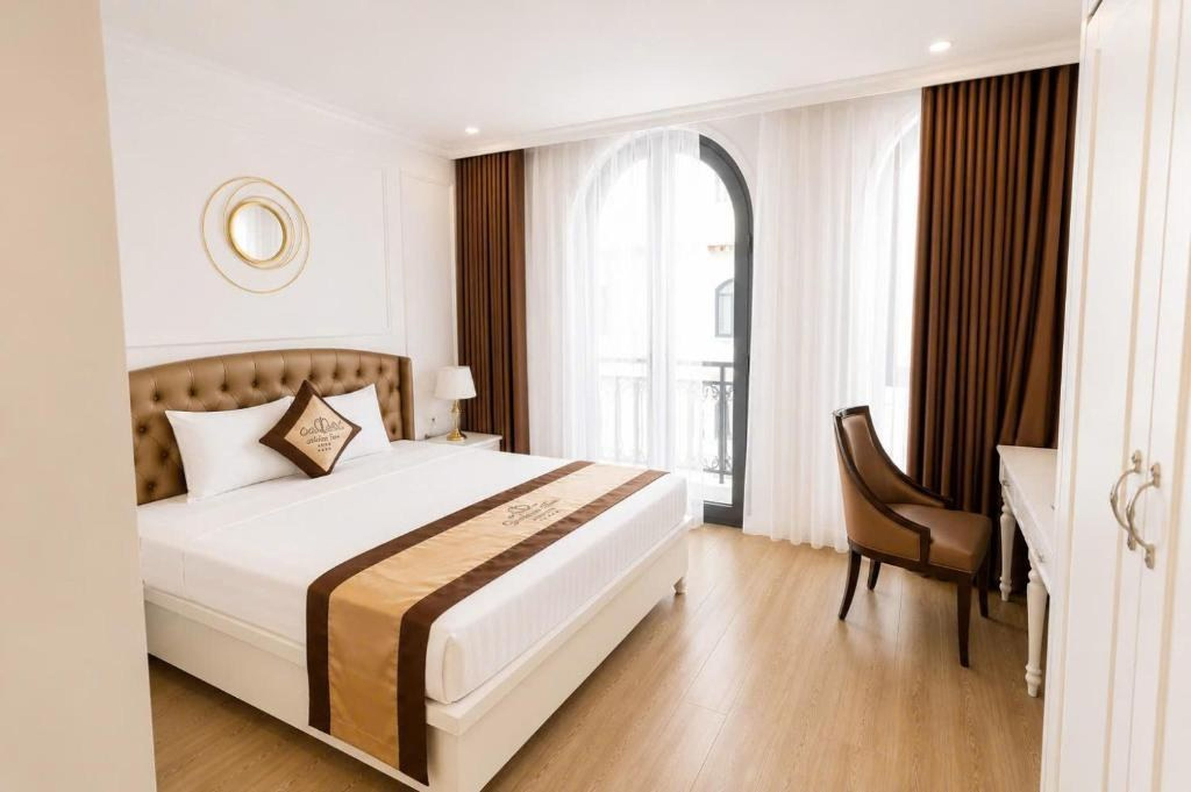 Khách sạn Golden Sea Hạ Long - Hình 20