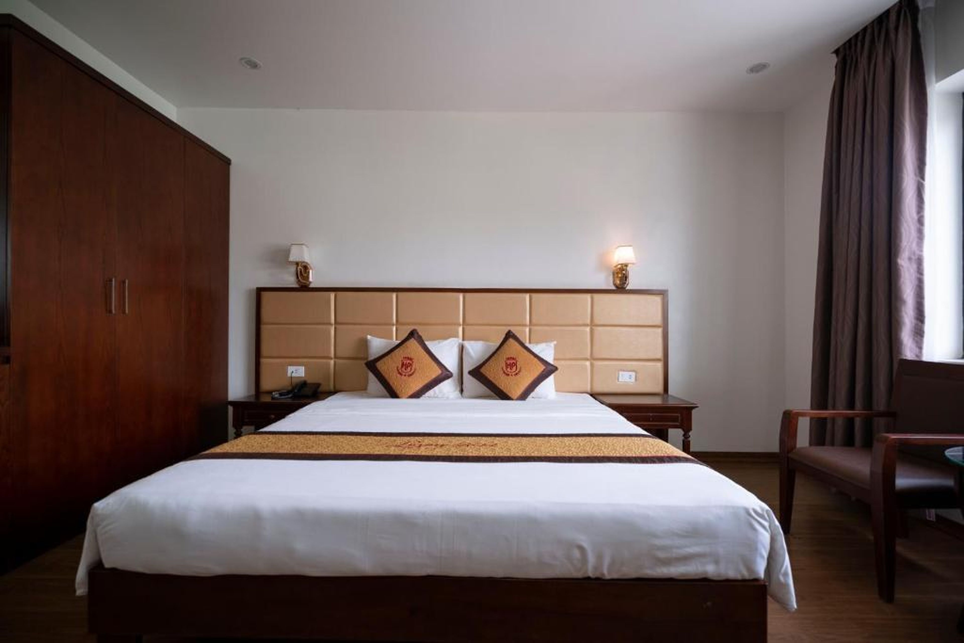 Luxury ii hotel - Hình 14