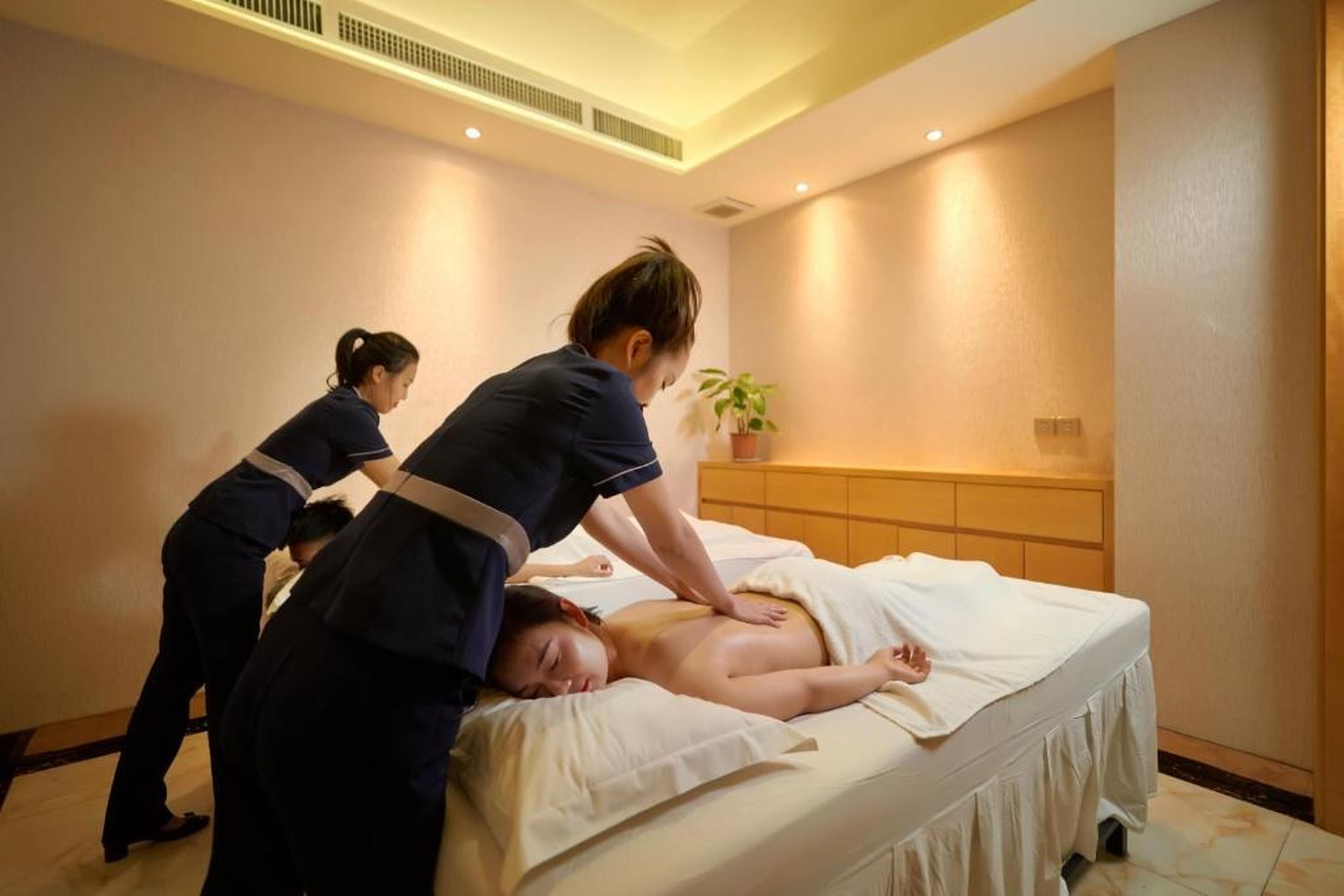 Khách sạn Quốc tế Lợi Lai - Li Lai International Hotel - Hình 37