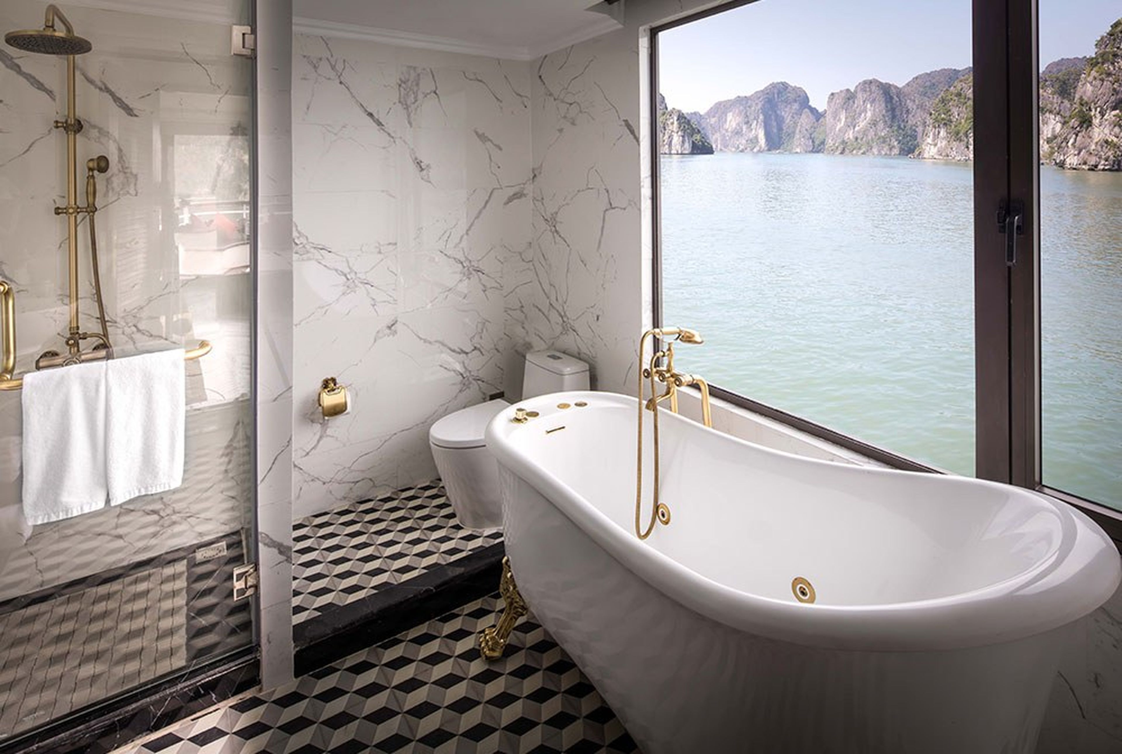 Khuyến mãi hấp dẫn trên du thuyền cao cấp Ambassador Day Cruise Hạ Long - Hình 7