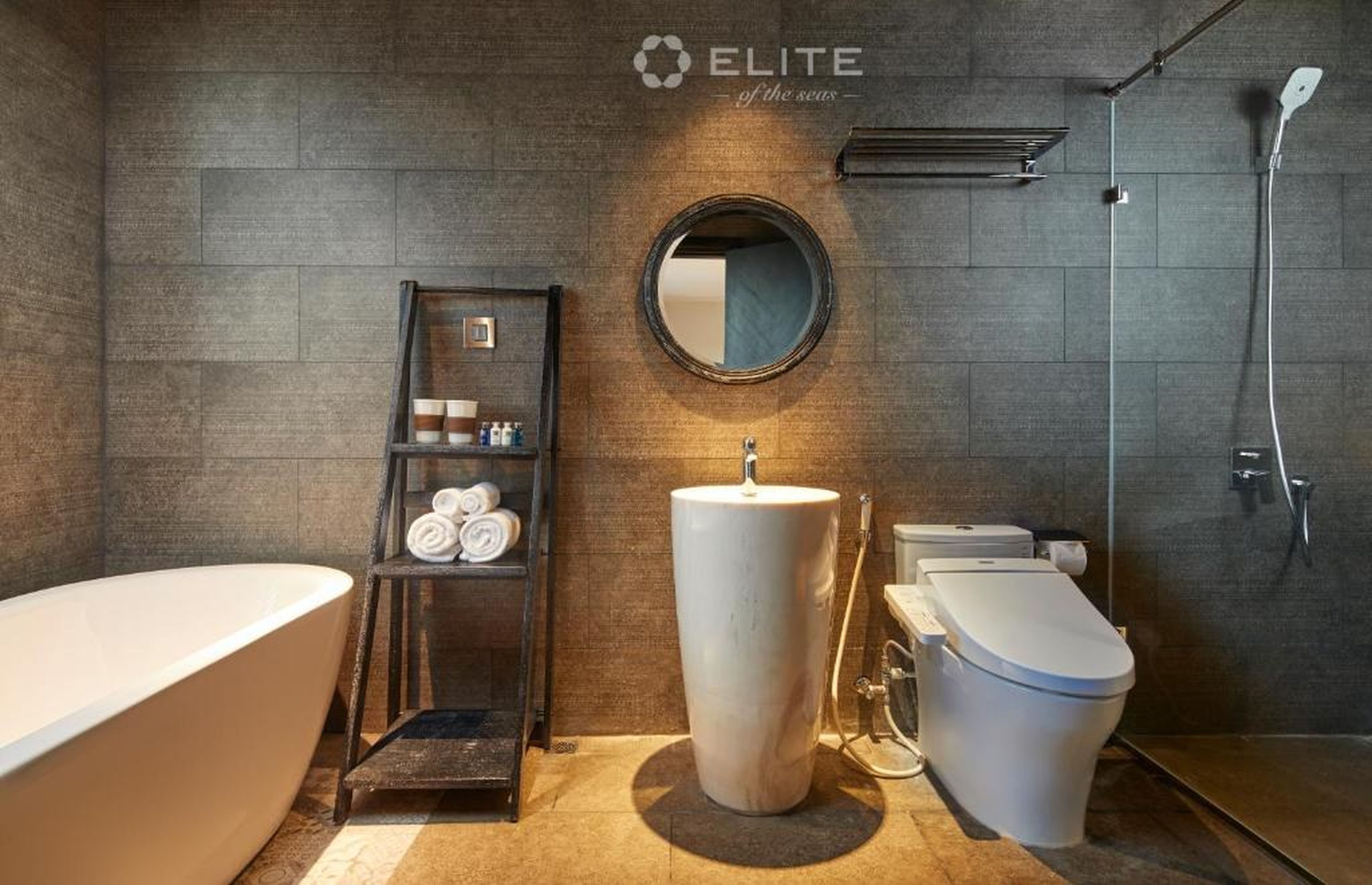 Elite of the Seas - Hình 2