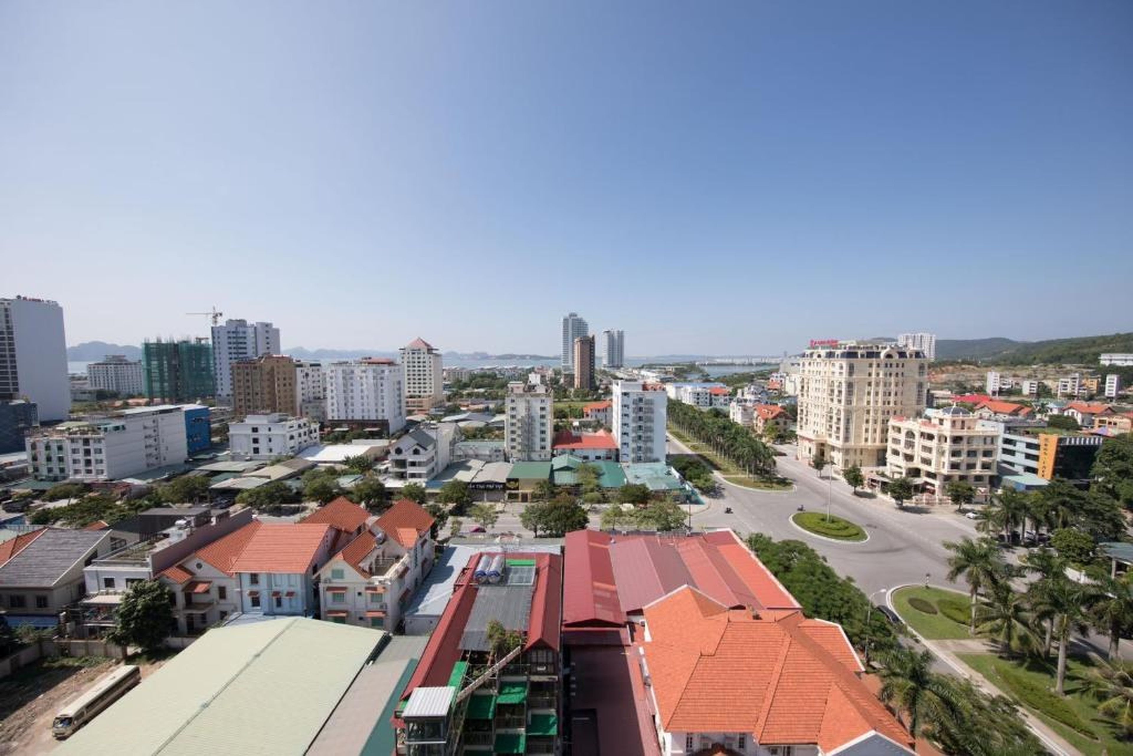 D'Lecia Ha Long Hotel - Hình 32